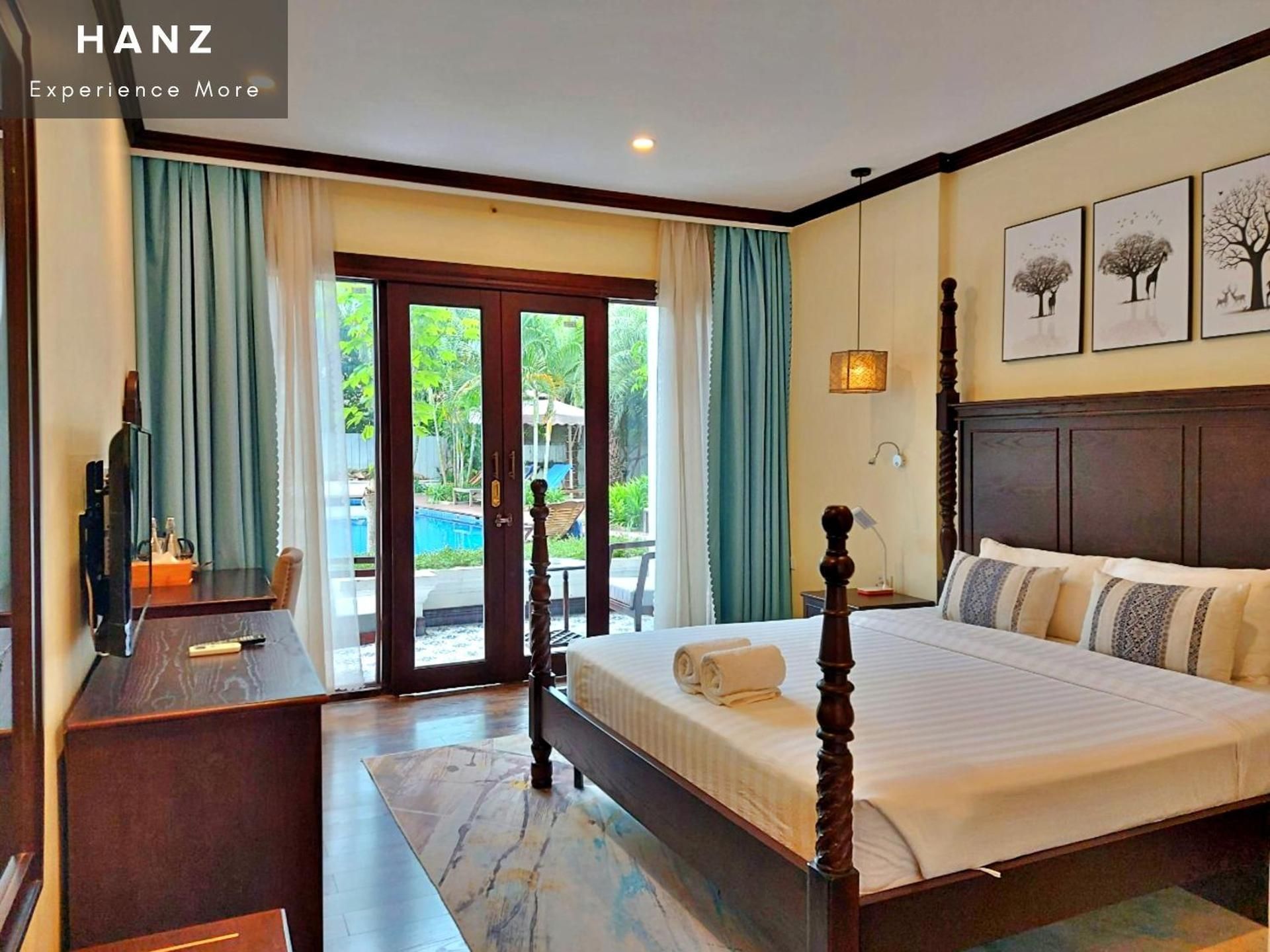 Deluxe Double Room with Balcony