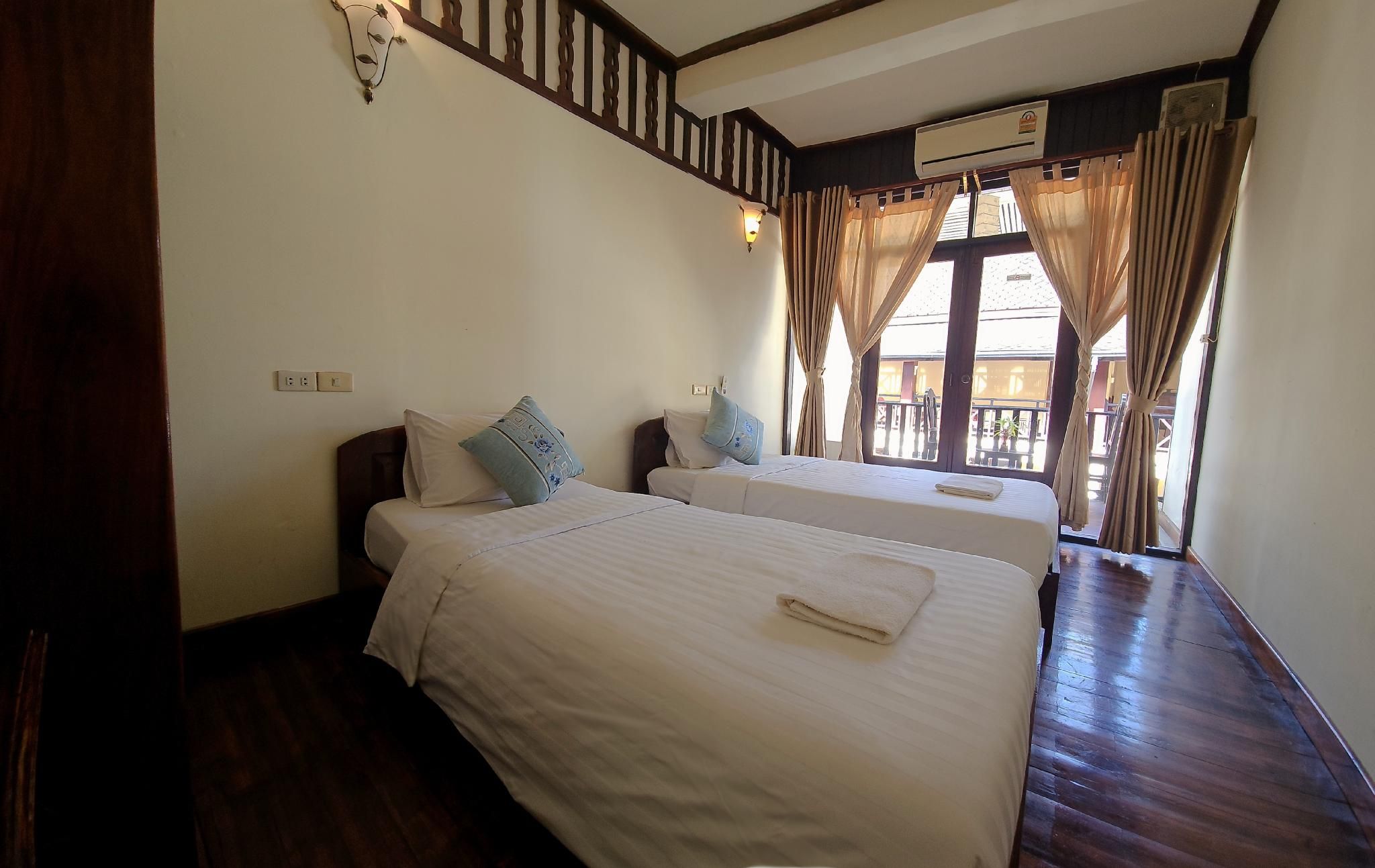 Phounsab Guesthouse Standard Twin Bed