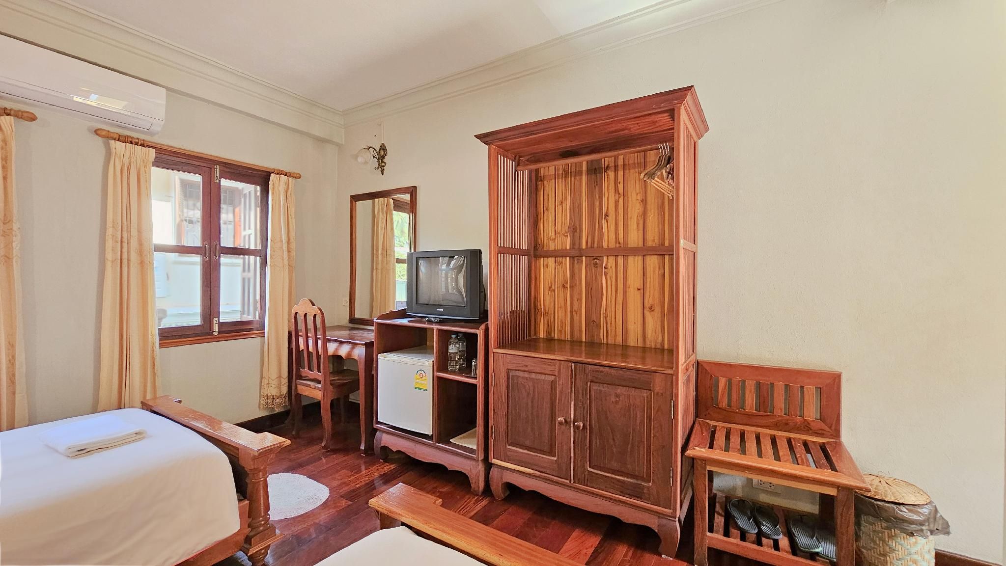 Superior Family Room