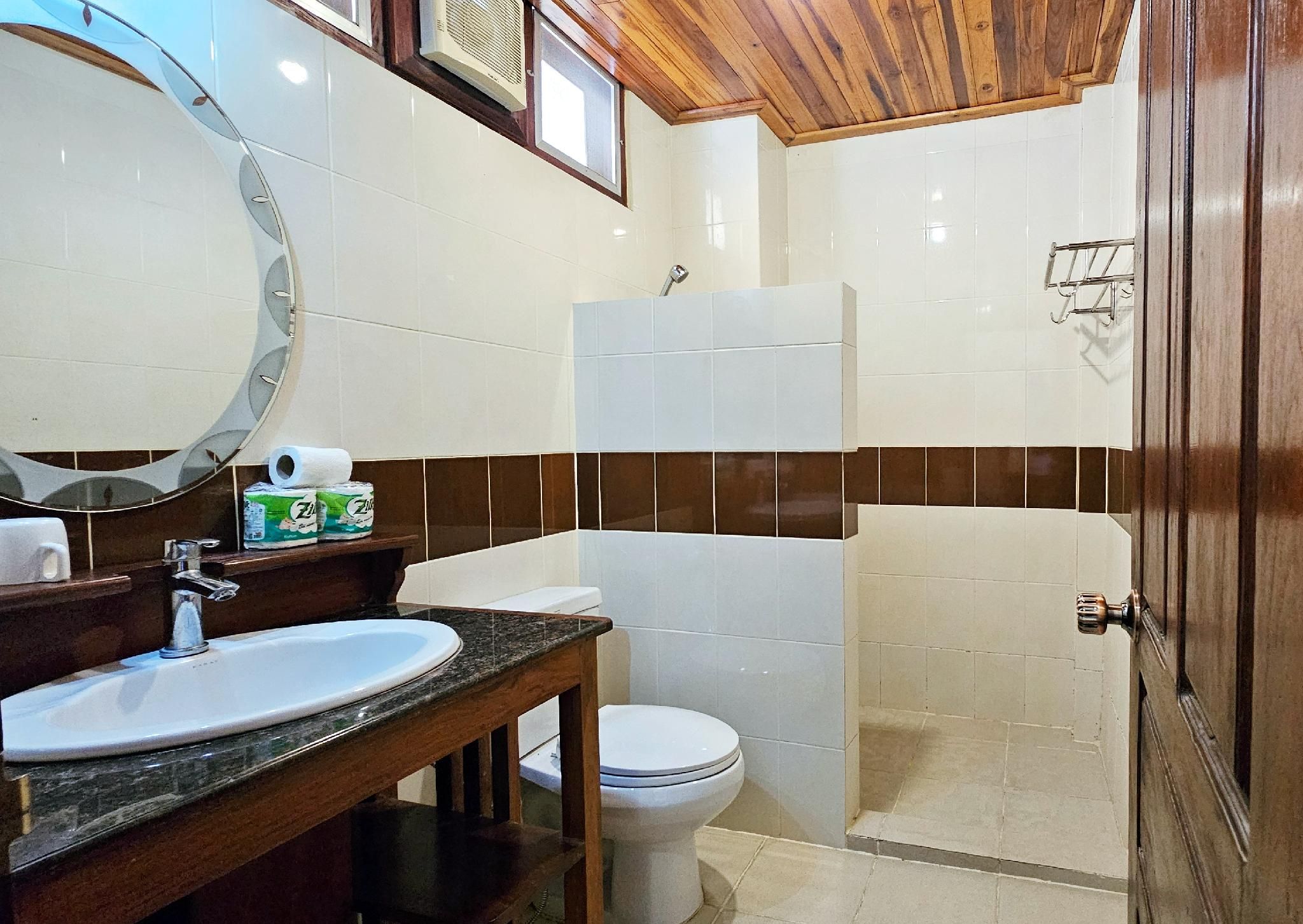 Superior Family Room