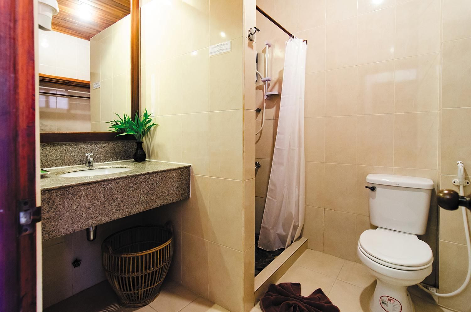 Villa Chitdara Superior Twin Balcony 2