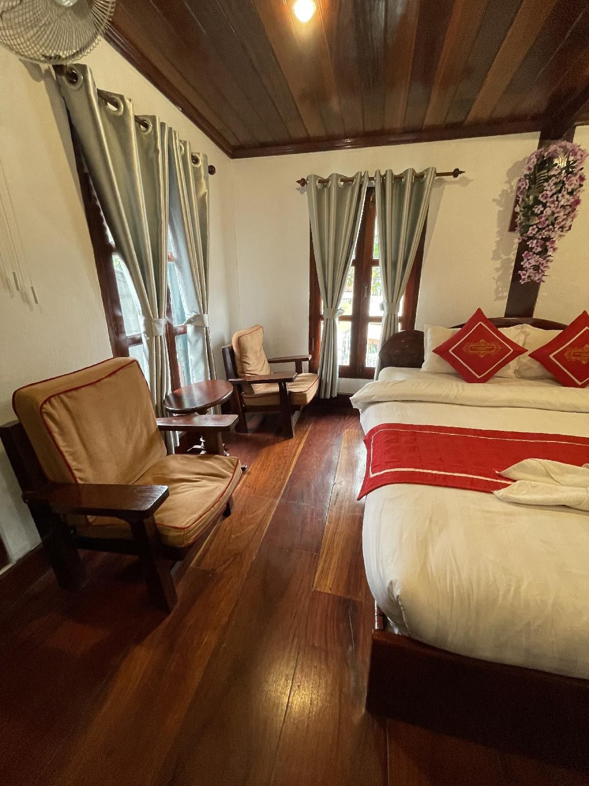 Deluxe Double Room with Balcony and Valley View