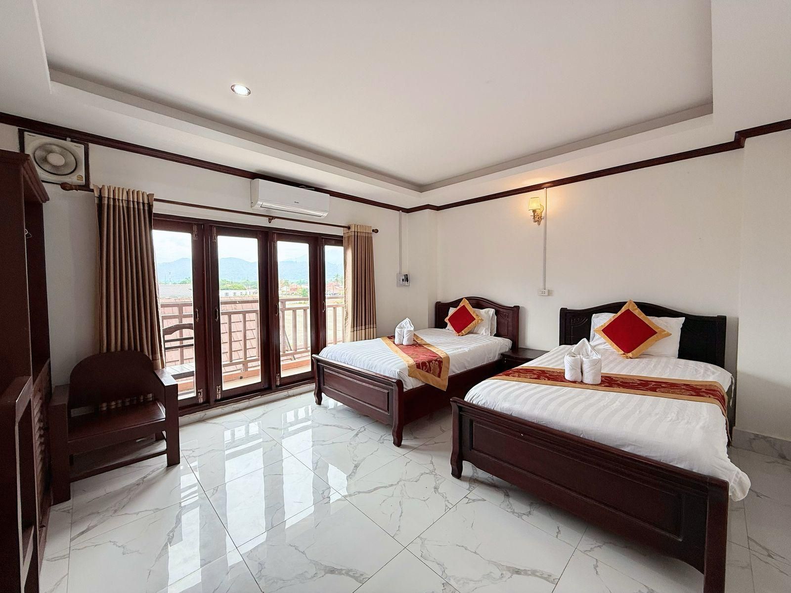Deluxe Twin Room
