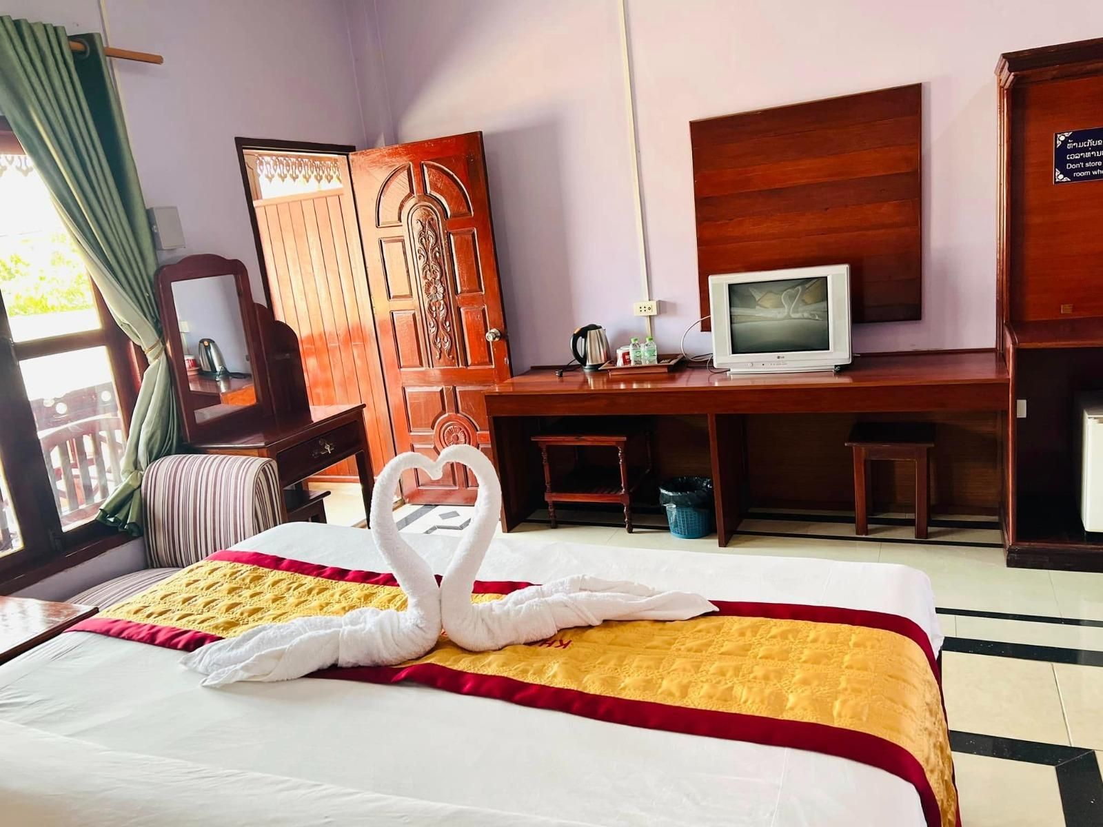 Khampaseuth Hotel Garden View Terrace Room 2