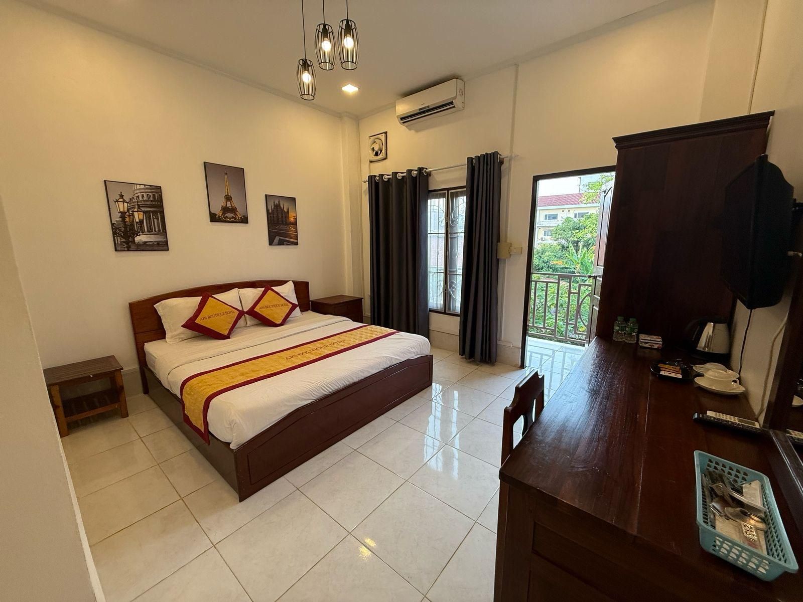 Standard Double Mountain View