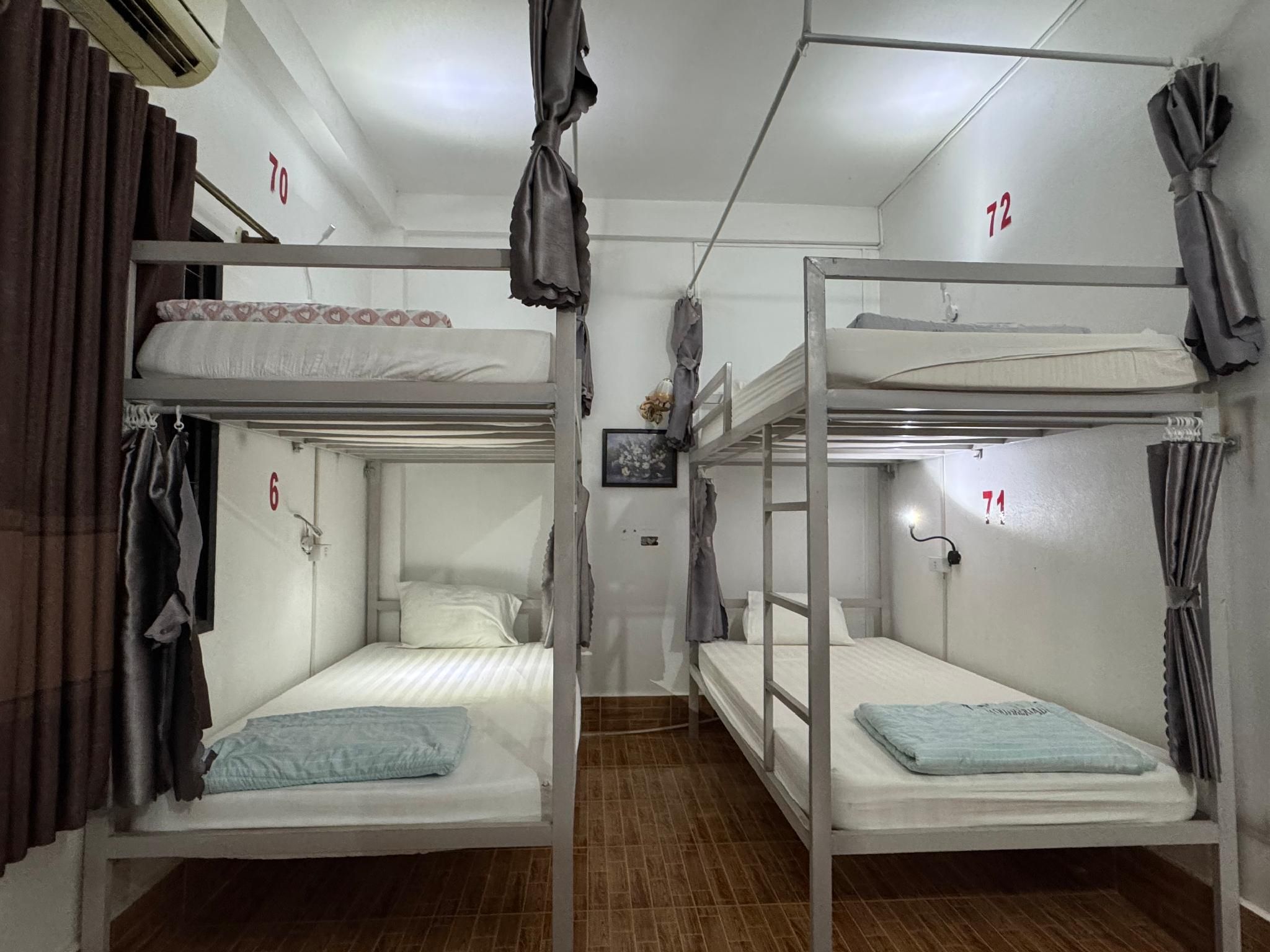 Bed in 6 Bed Female Dormitory