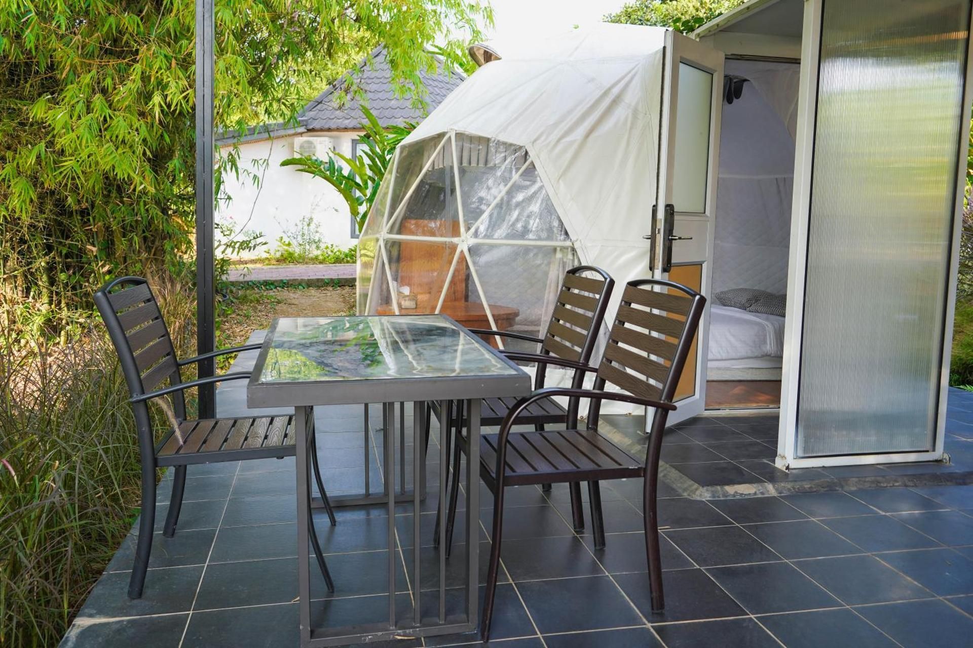 Double Room with Lake View