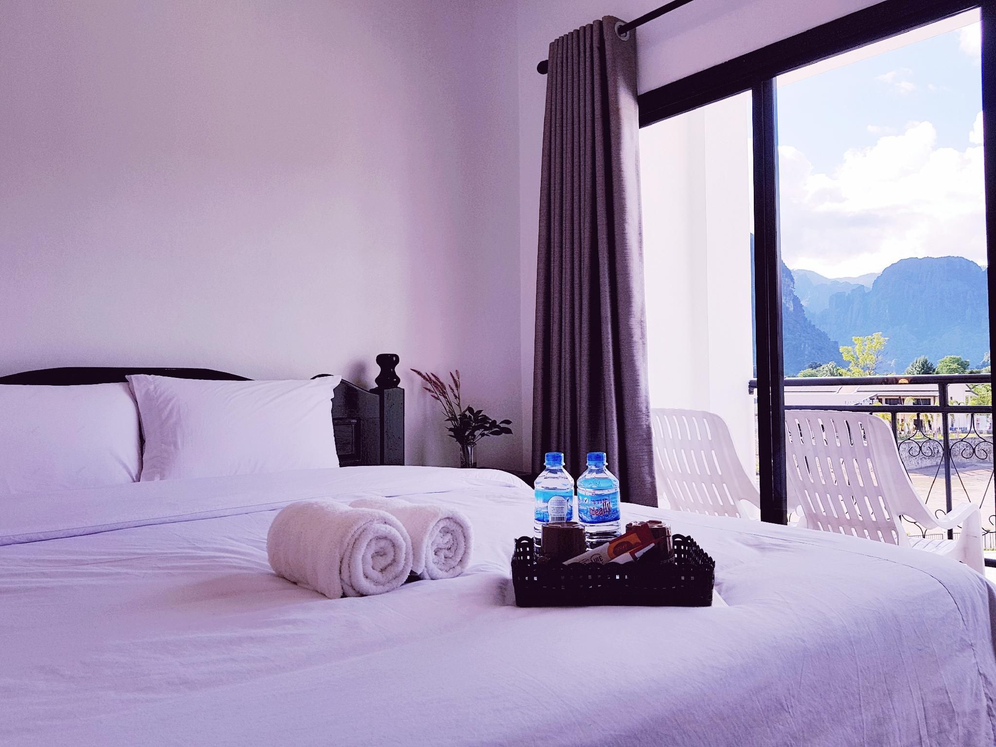 Simon Riverside Hotel Mountain View Double