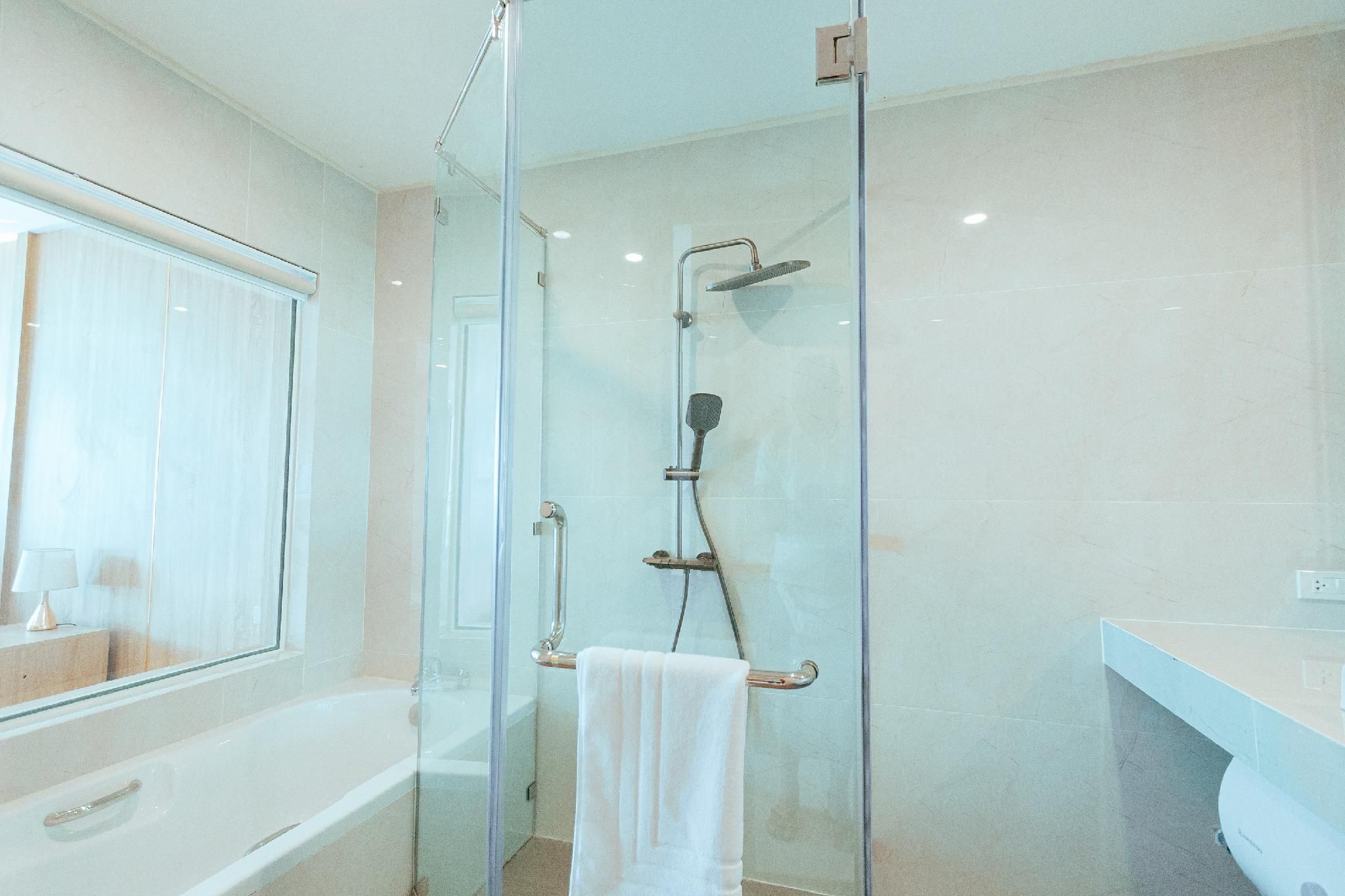 Junior Suite Twin - City View