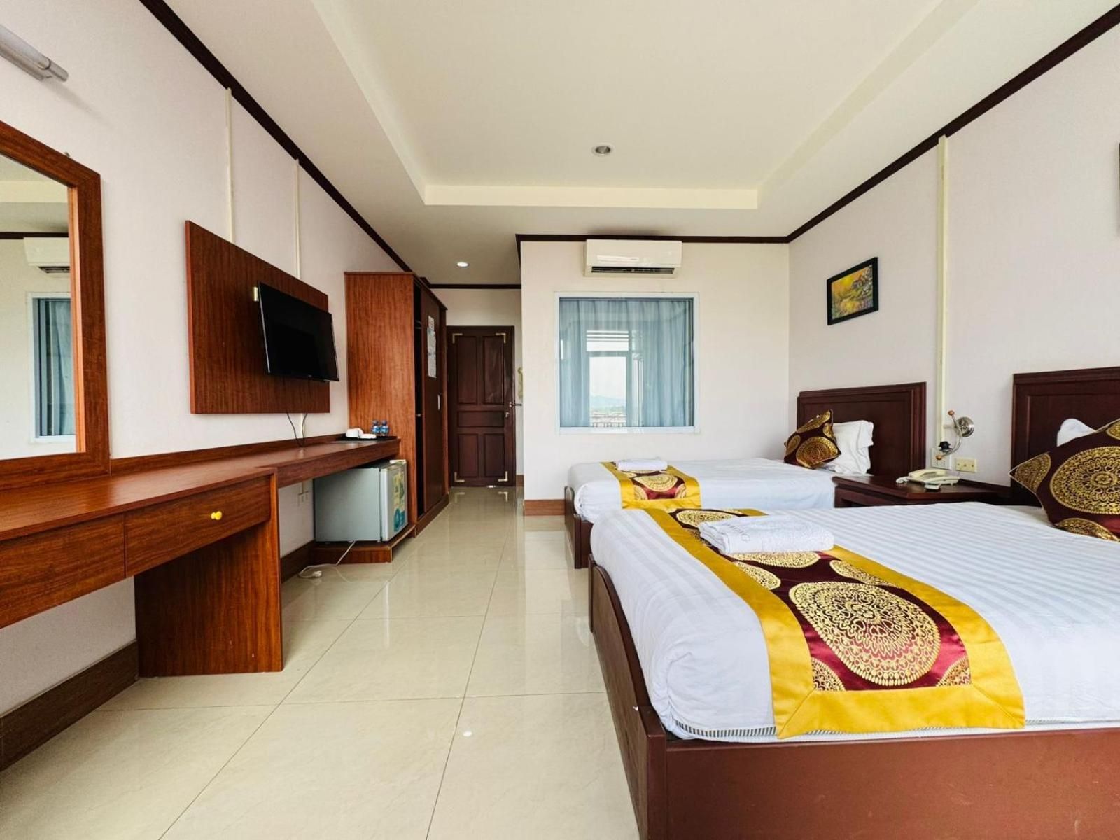 Triple Room