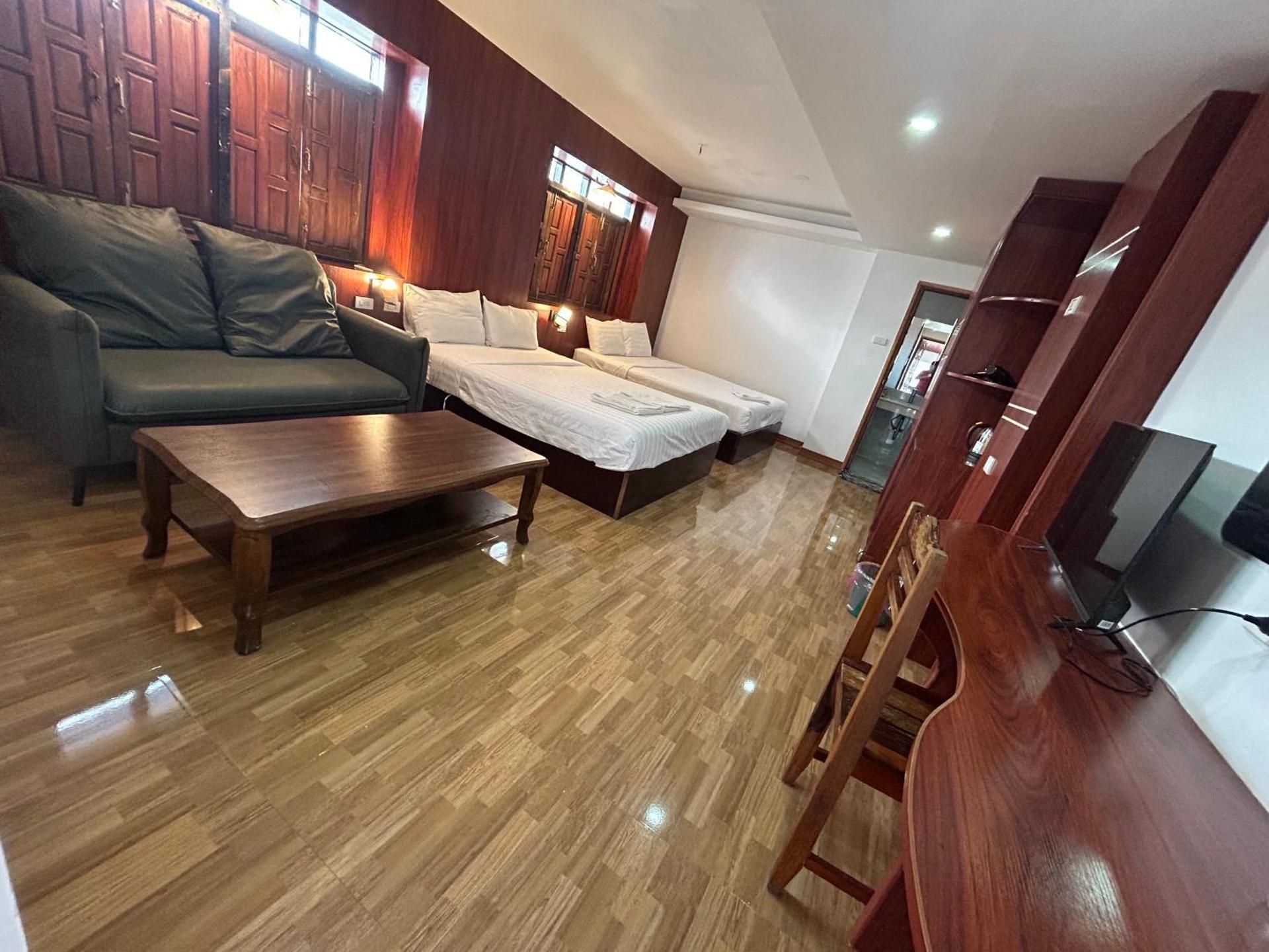 Deluxe Double or Twin Room
