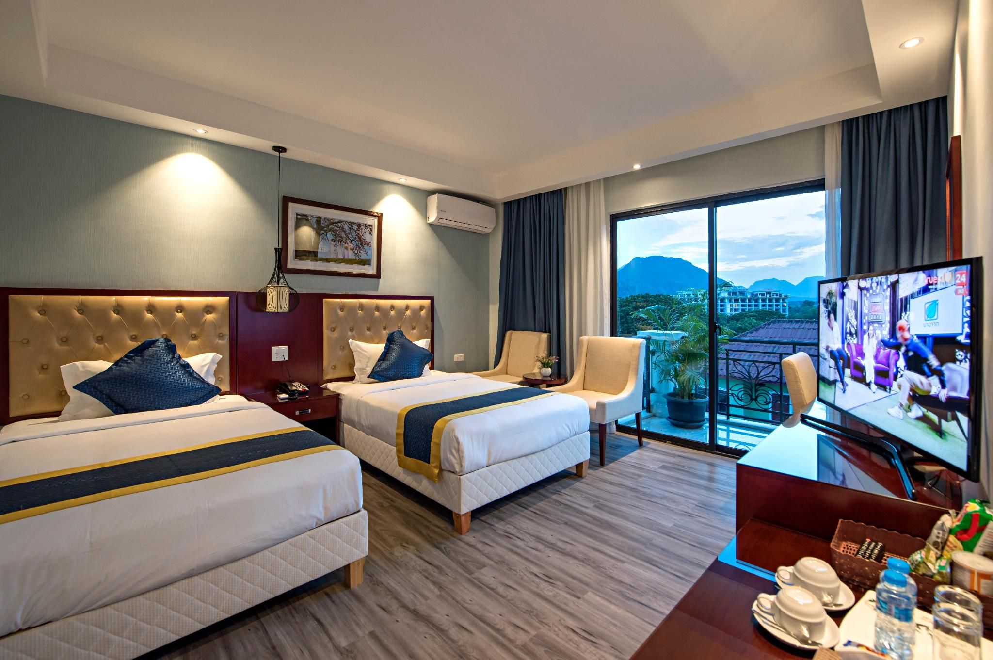 Deluxe Twin Balcony