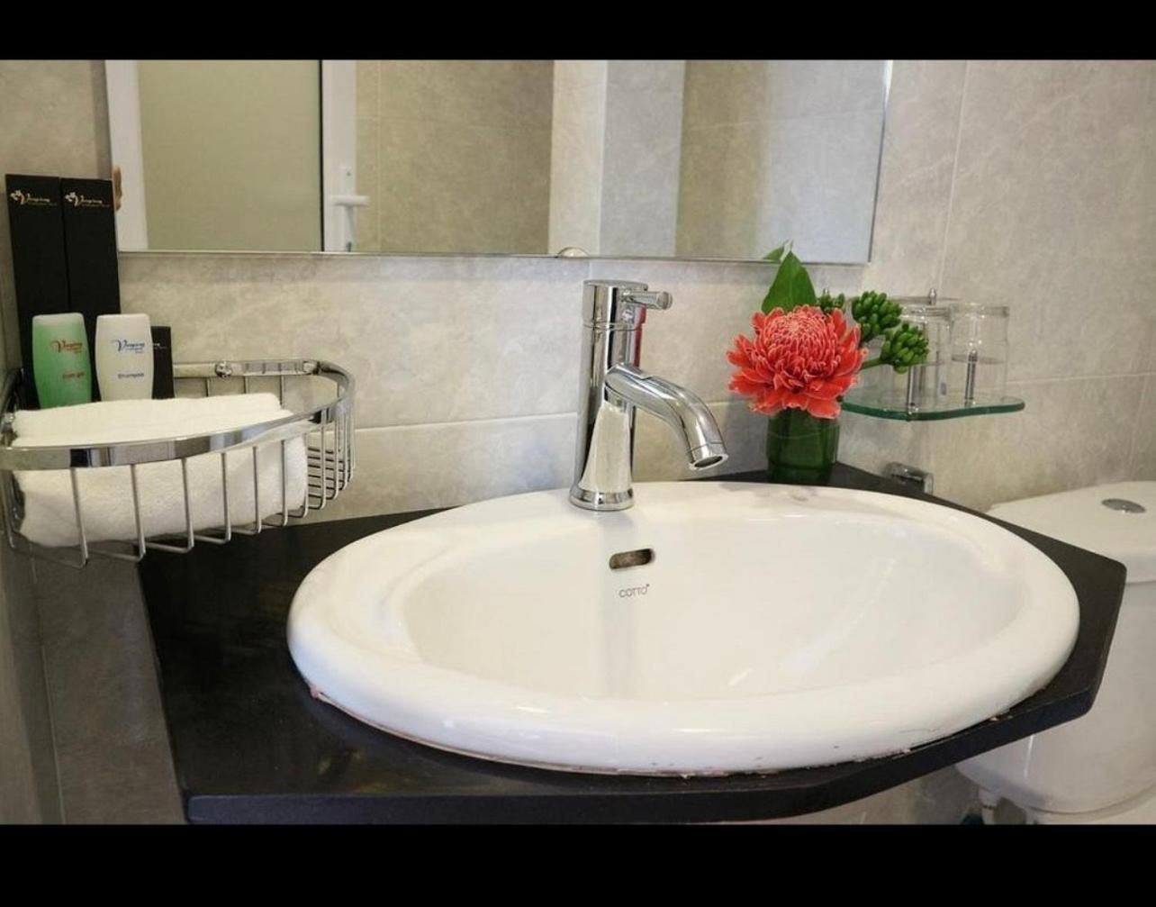 Vang Vieng Central Vibe Hotel Deluxe Family Room