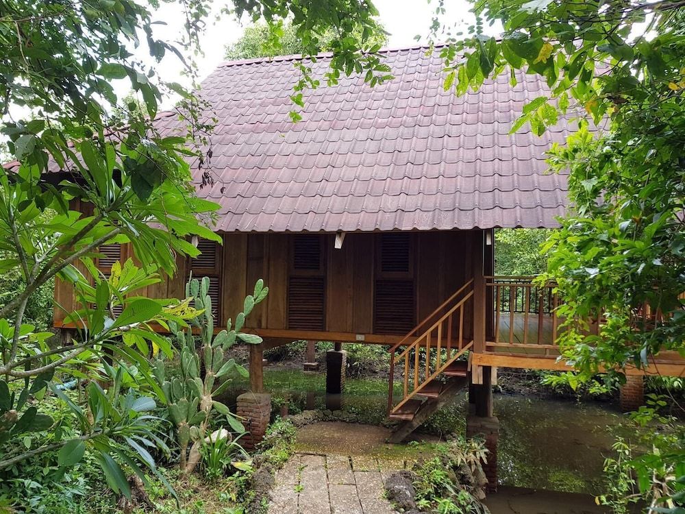 Kingfisher Ecolodge