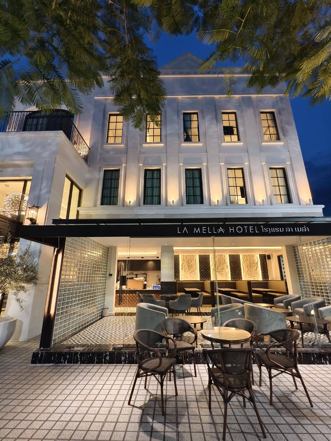 la mella hotel thakhek