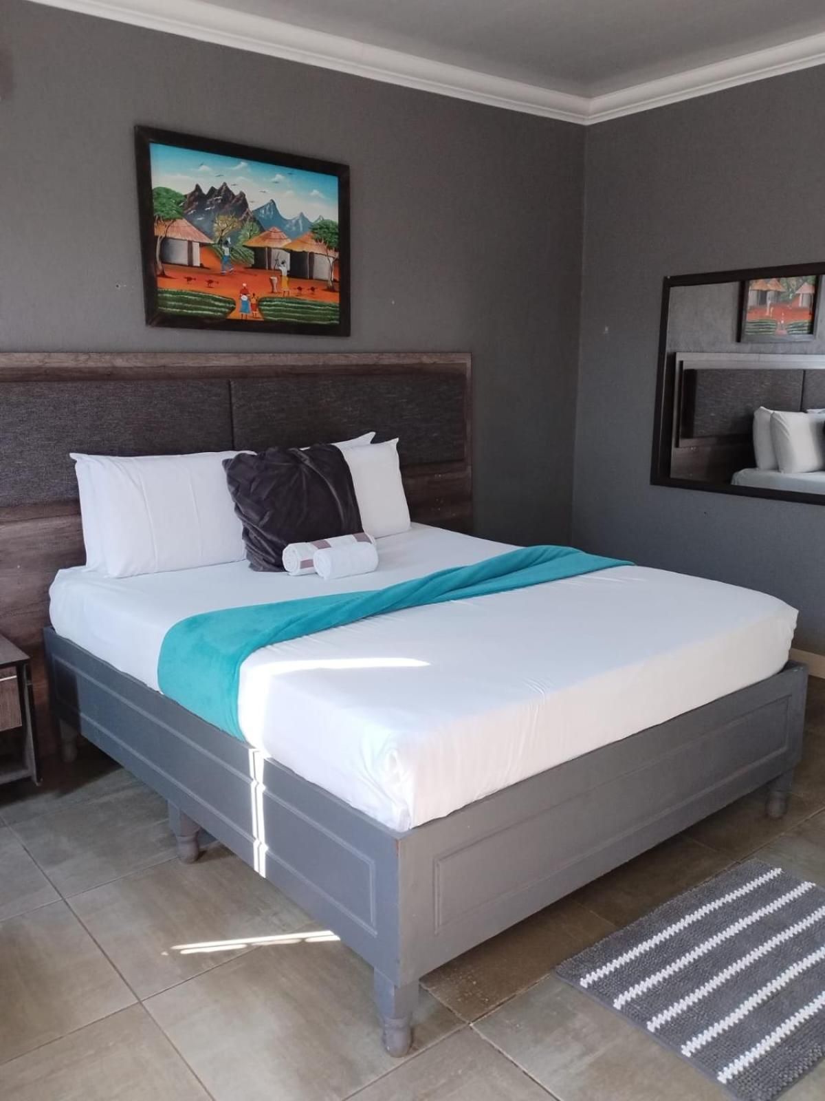 Deluxe Queen Room