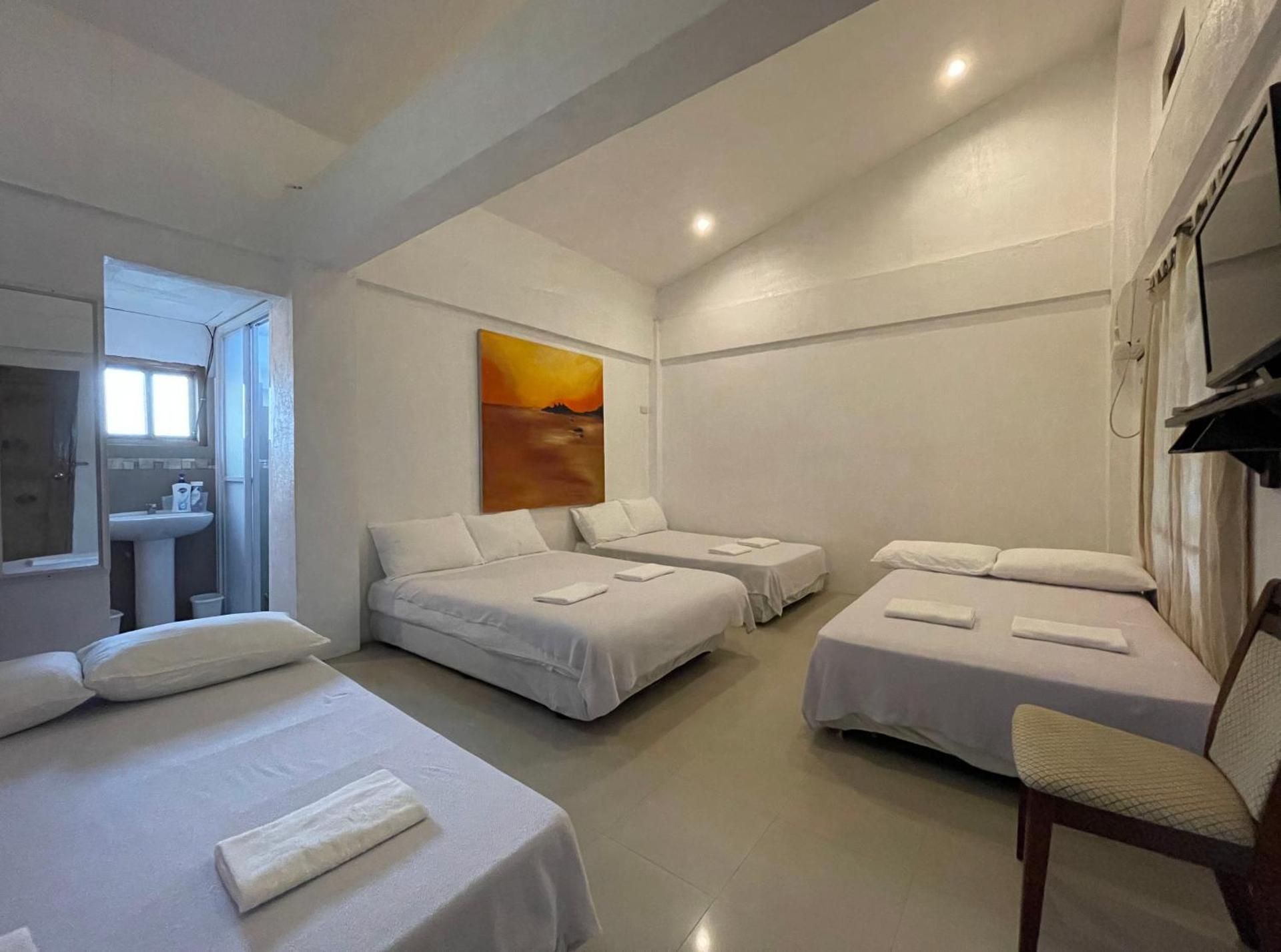 Akkaw Baler Hometel Deluxe Family Suite