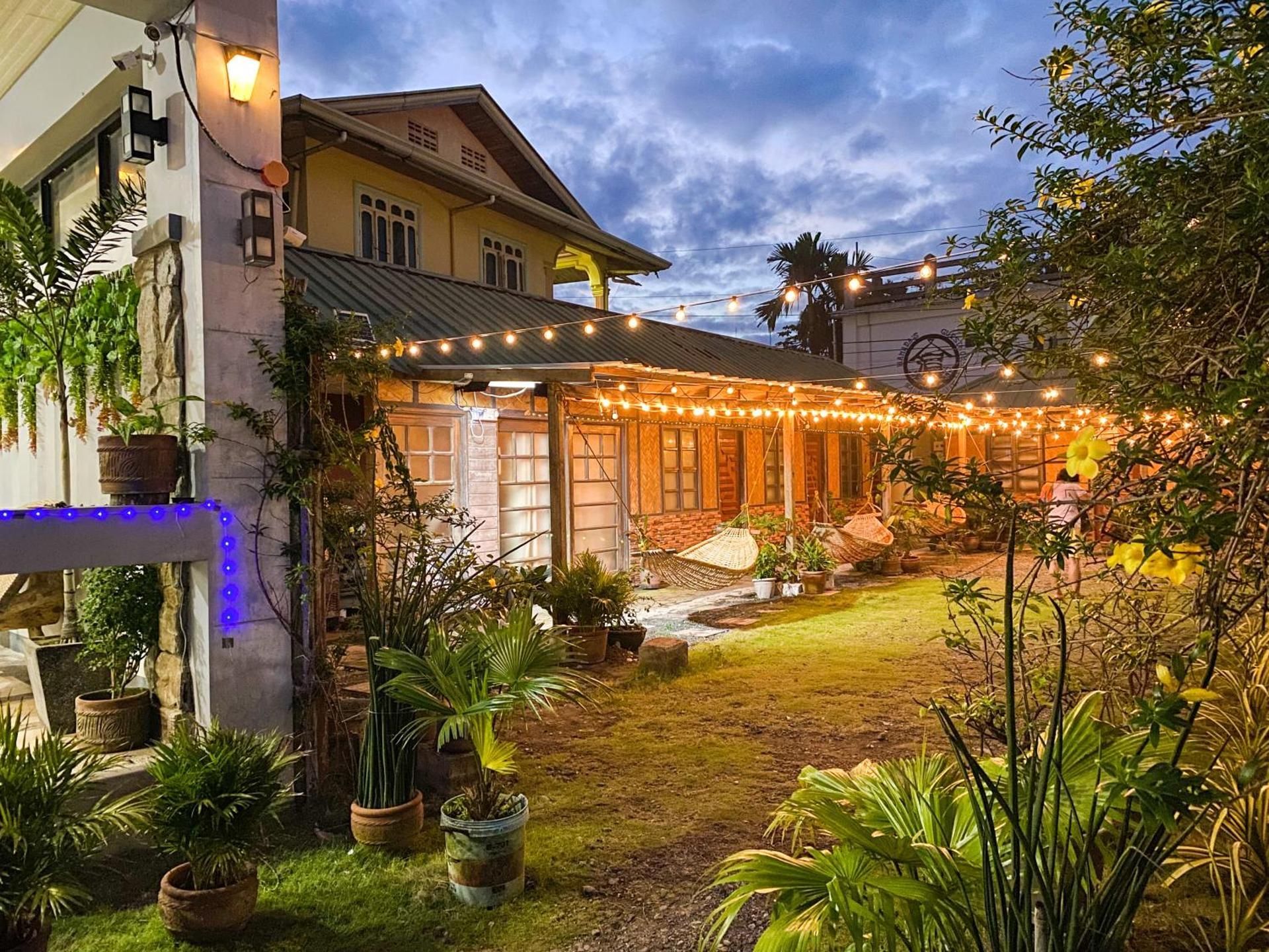 Pacific Waves Inn (Annex)