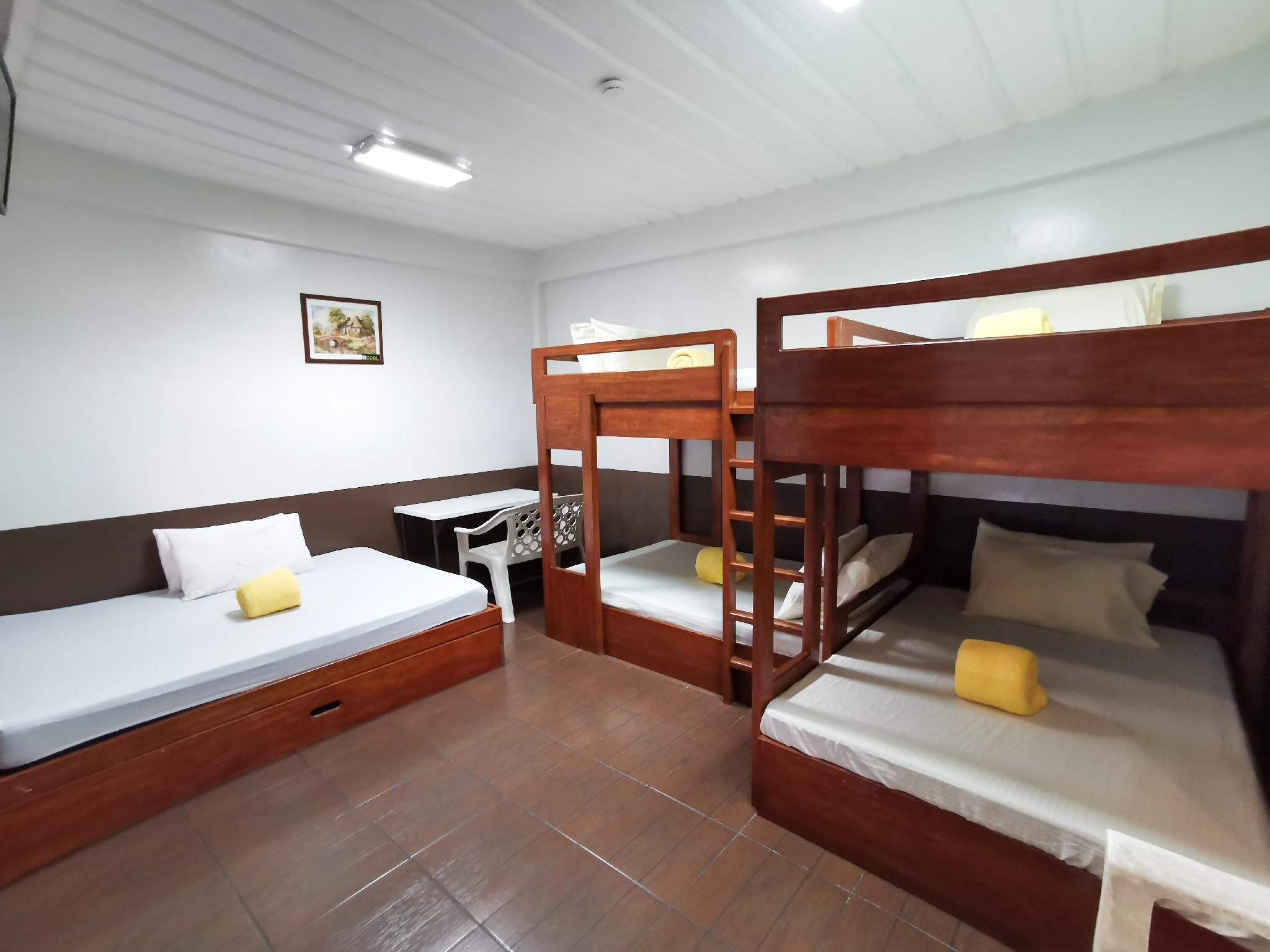 Family Room for 10 People 