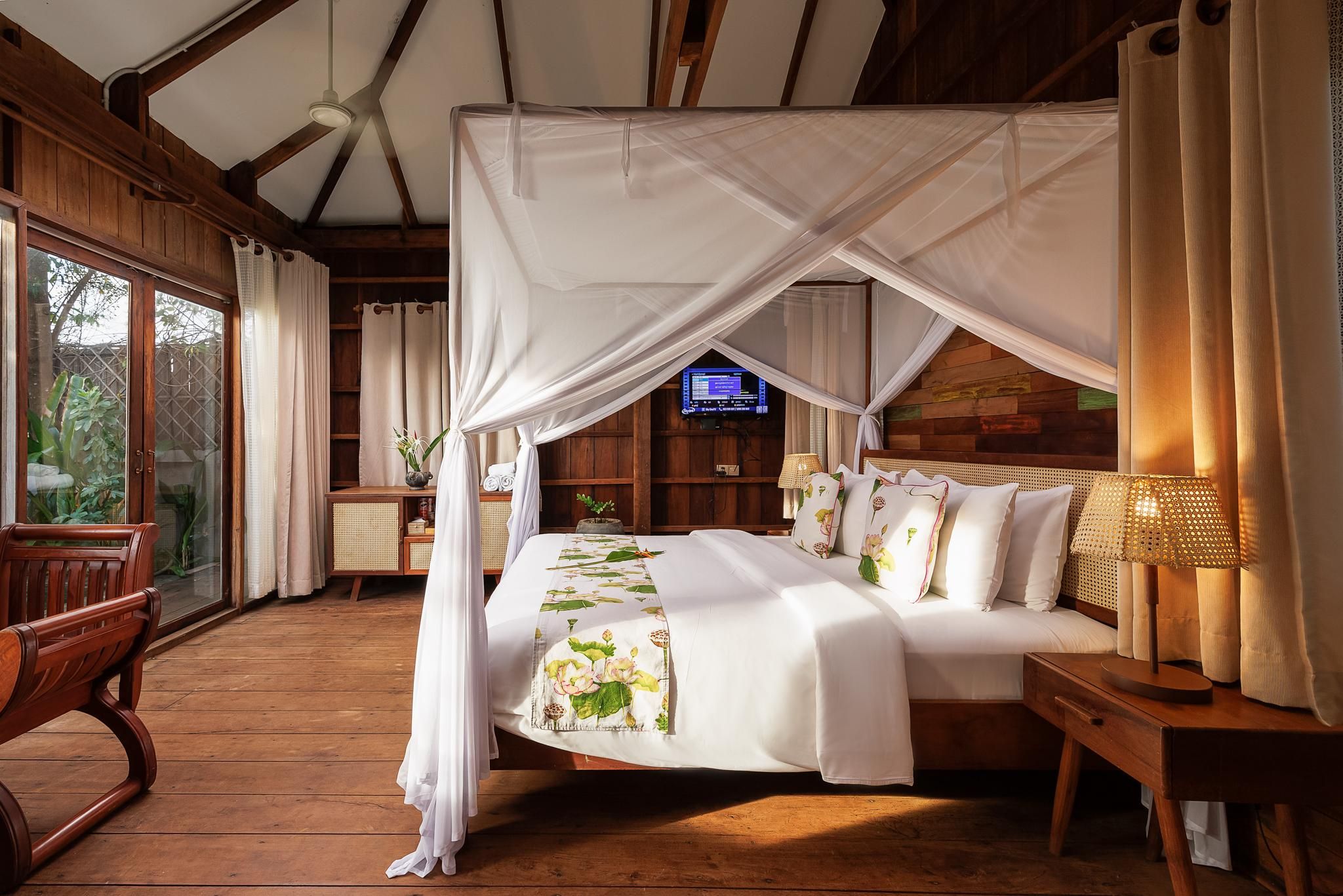 Honeymoon Suite with Private Pool