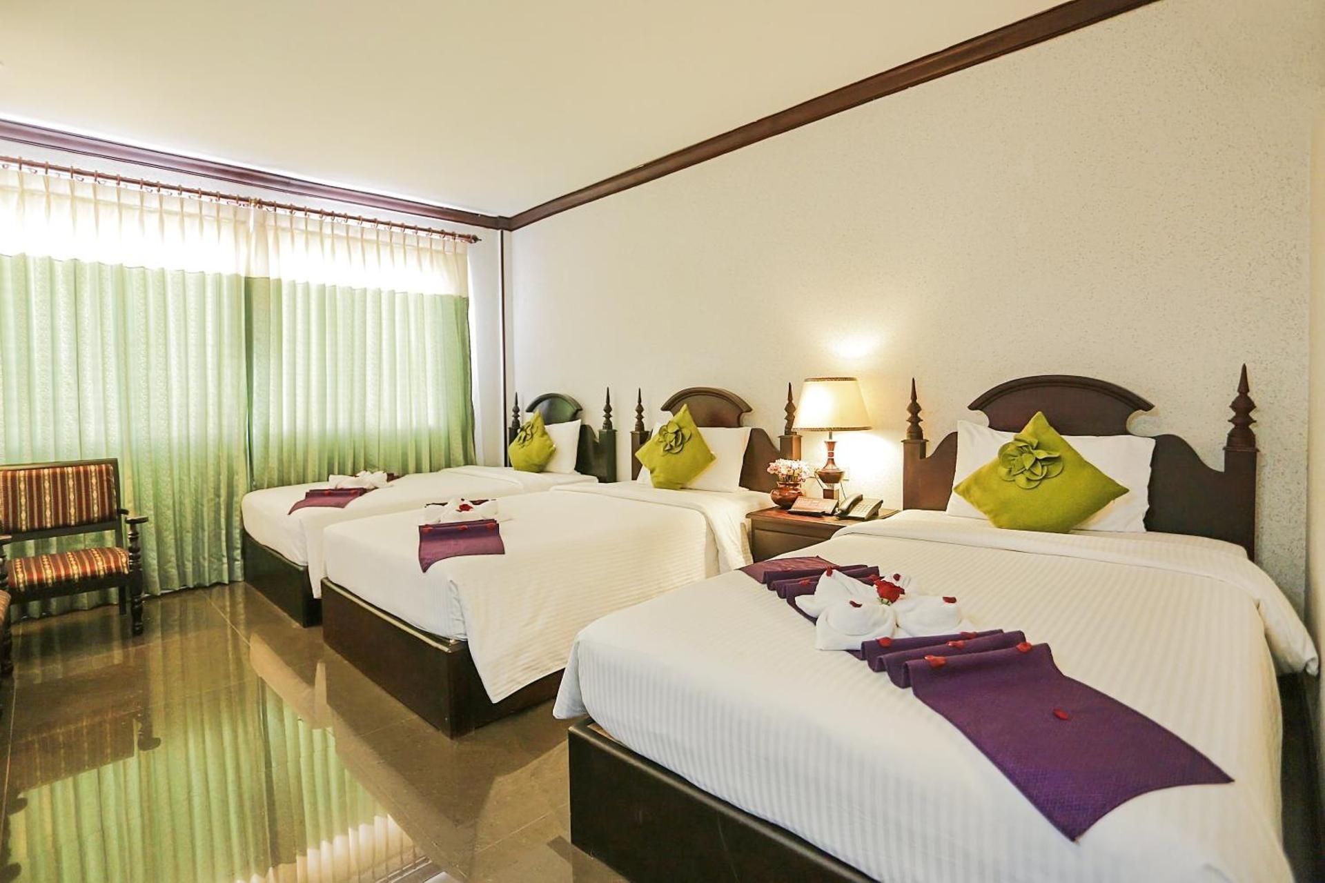 Deluxe Triple Room