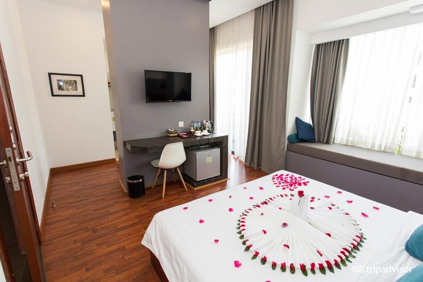 Double room pool view