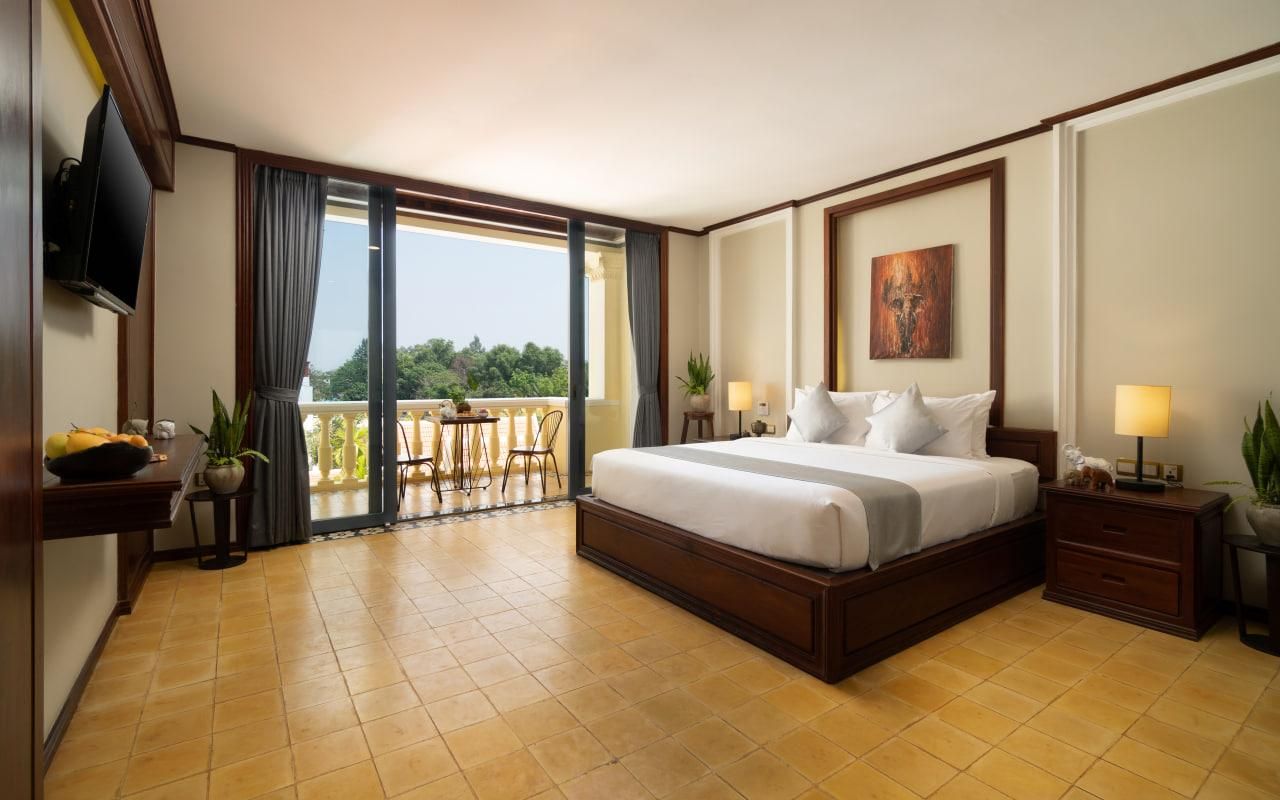 Deluxe Double Room with Balcony