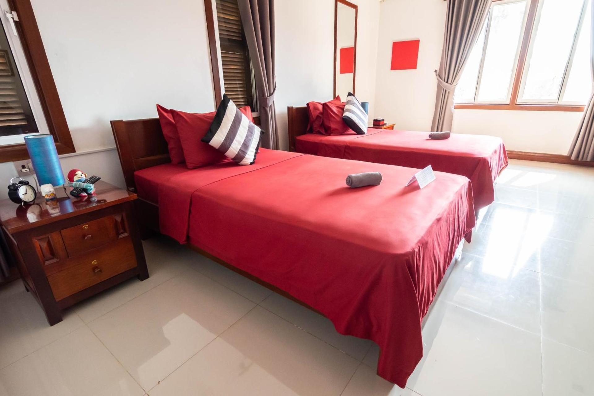 Twin Room with Pool View