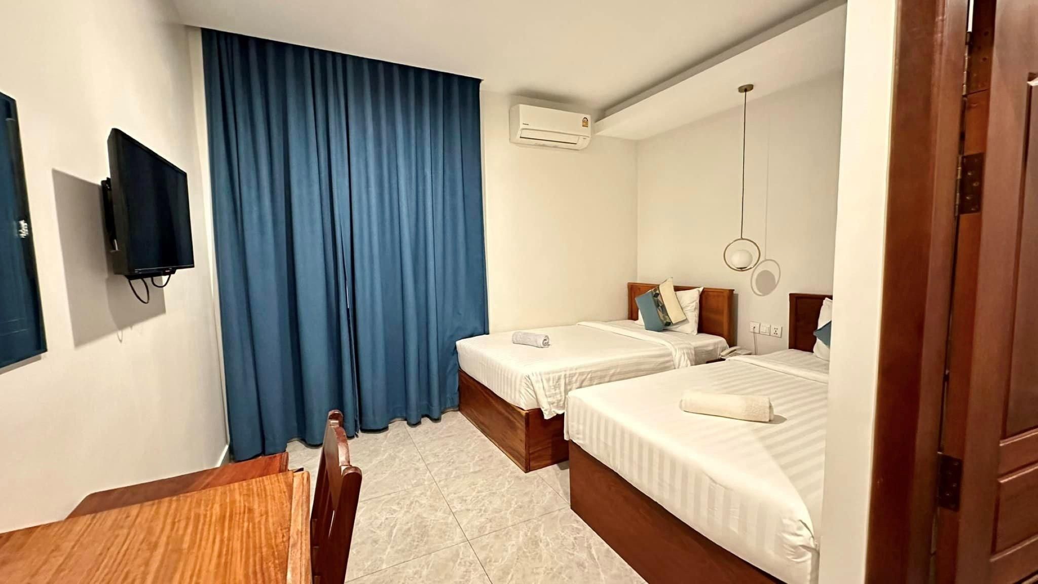 Twin Room - Non-Smoking