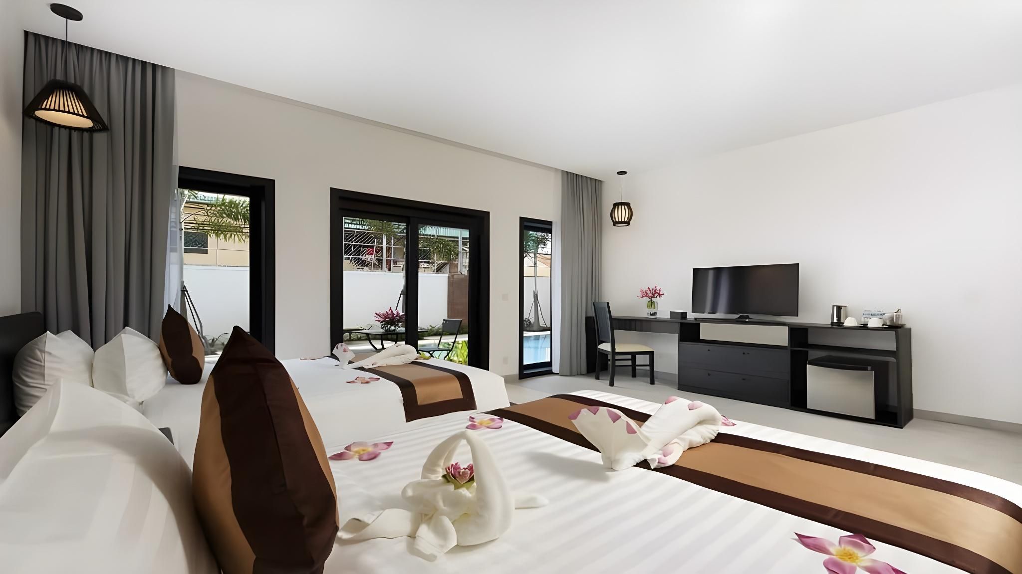 Landmark Twin Room