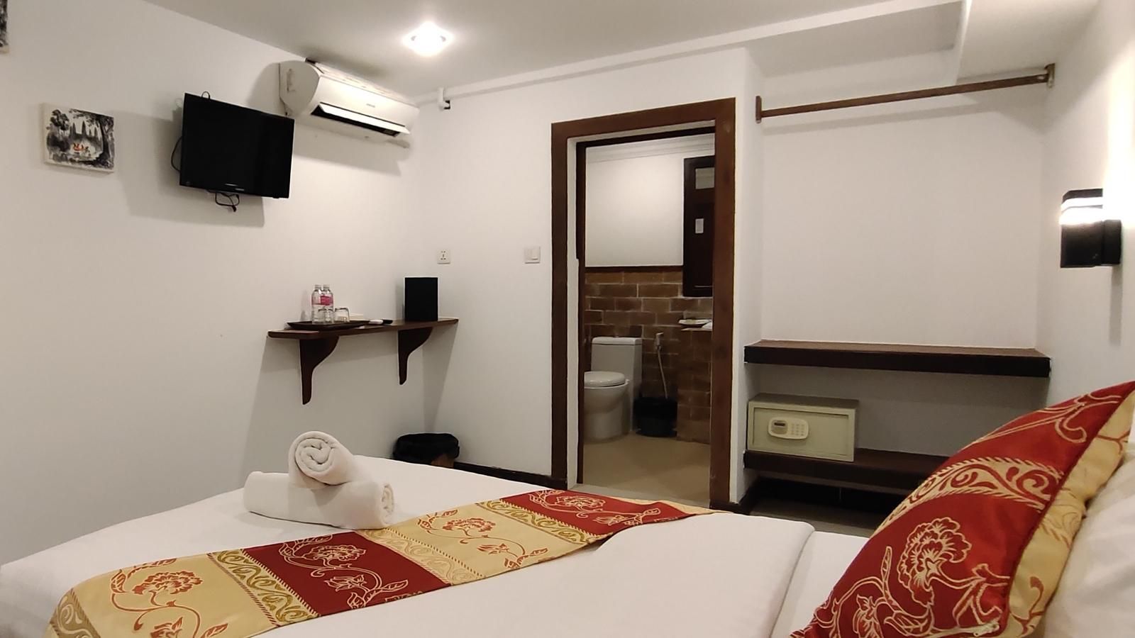 Standard Single Rooms