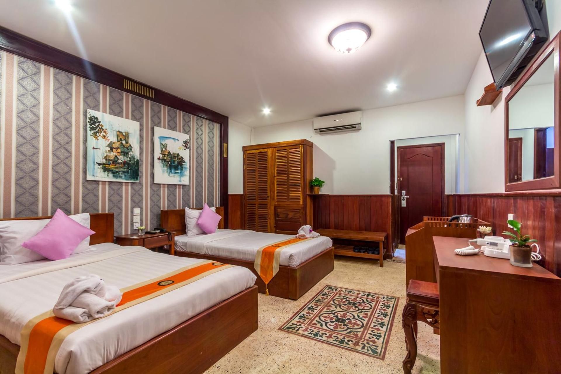 Deluxe Twin Room with Pool View