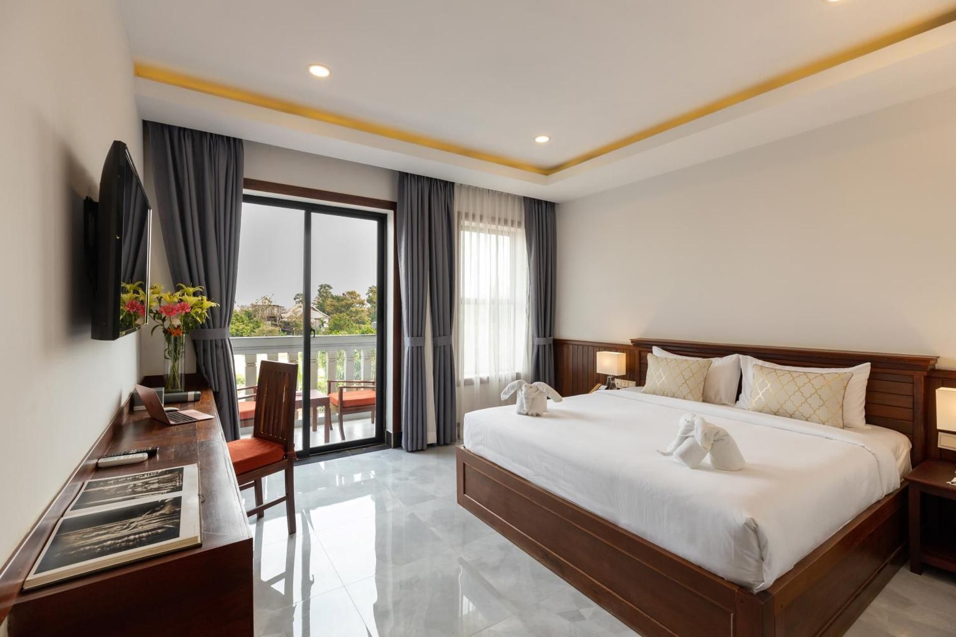 Family Suite with 2 Bedrooms - Free Shuttle to City