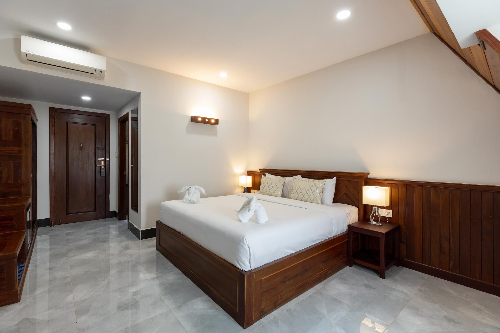 Superior Double Room for 2 Adults and 1 Child