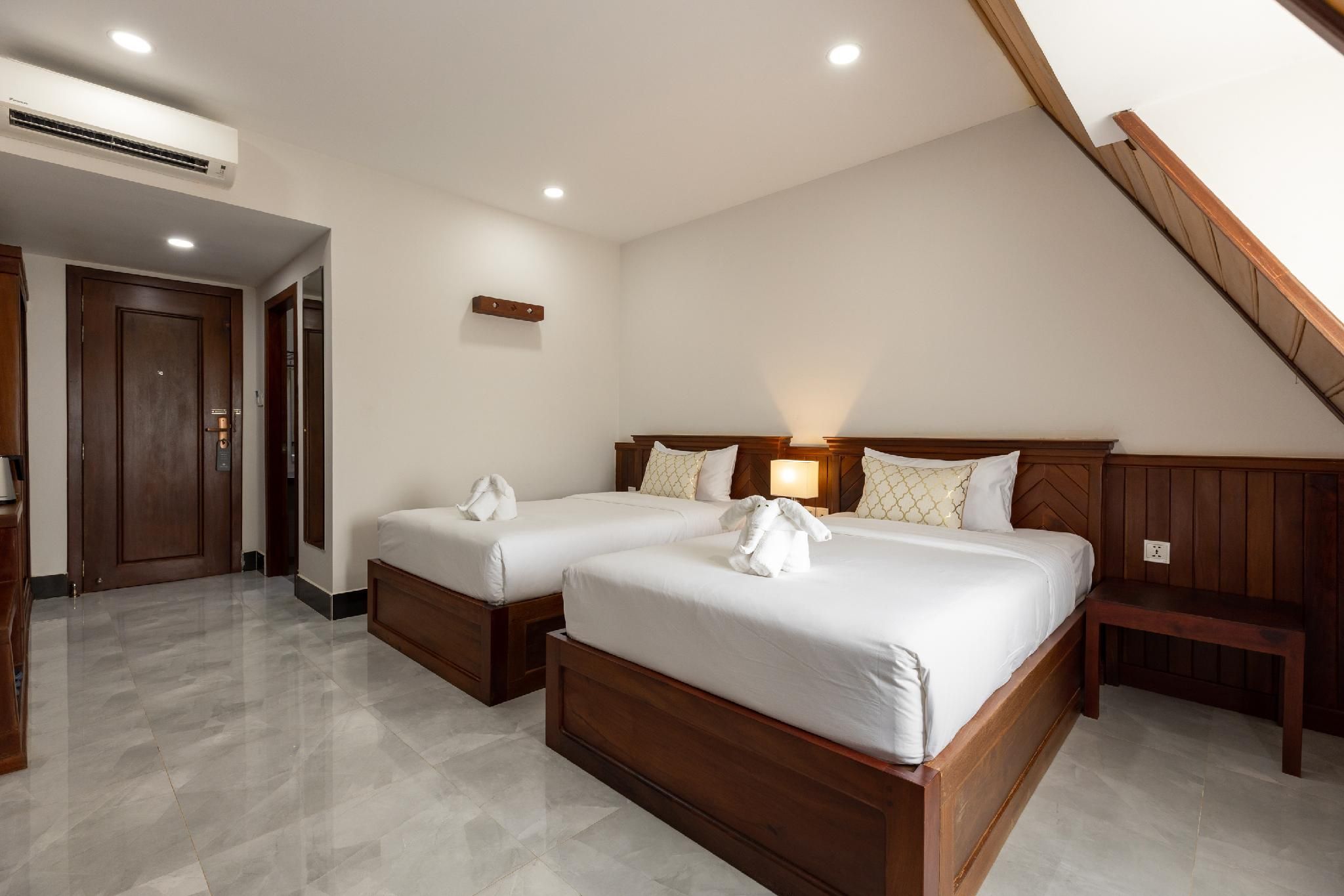 Superior Twin Room - Non-Smoking