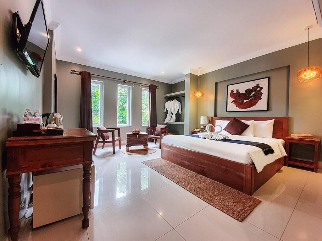 Luxury family room