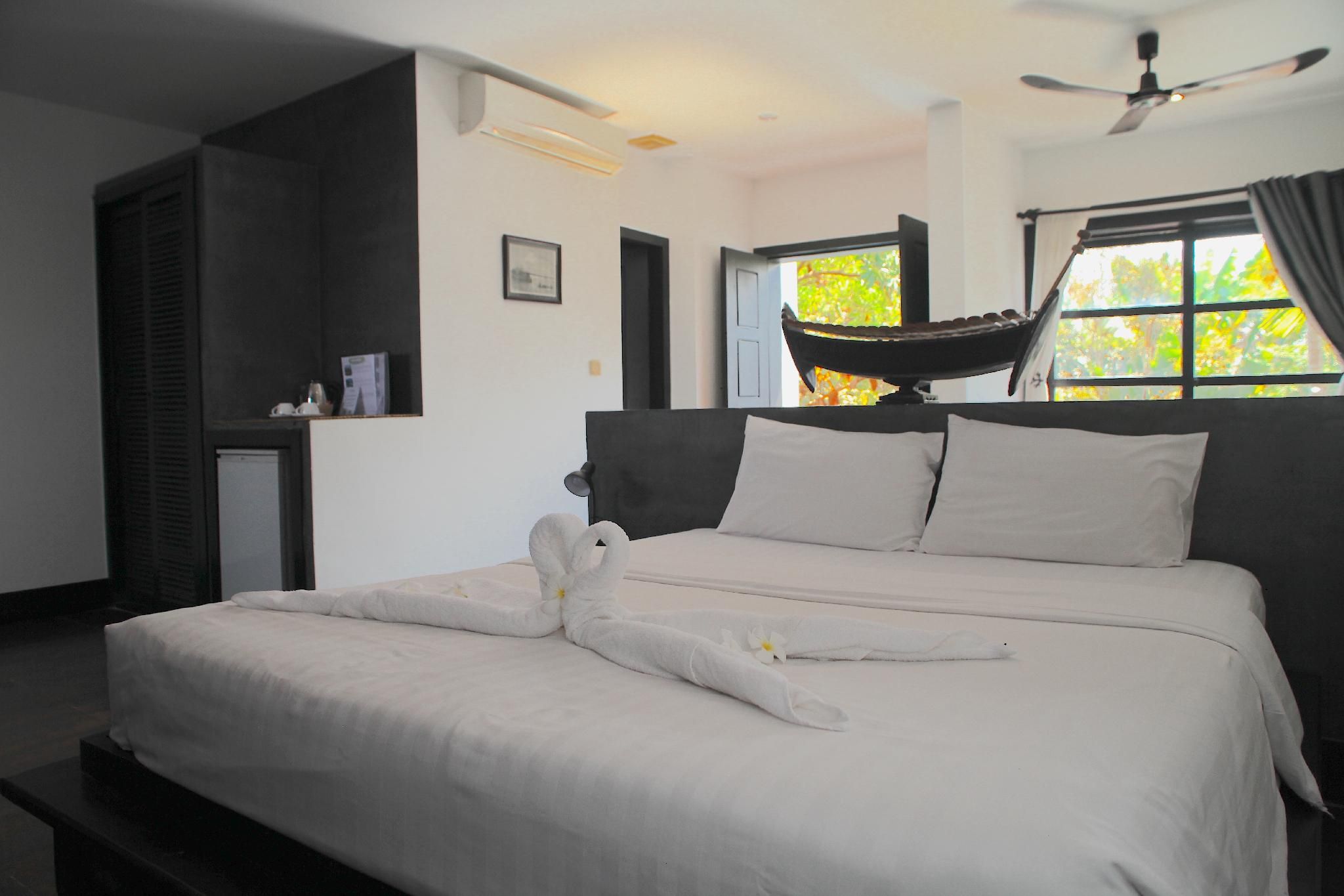King Room with Balcony