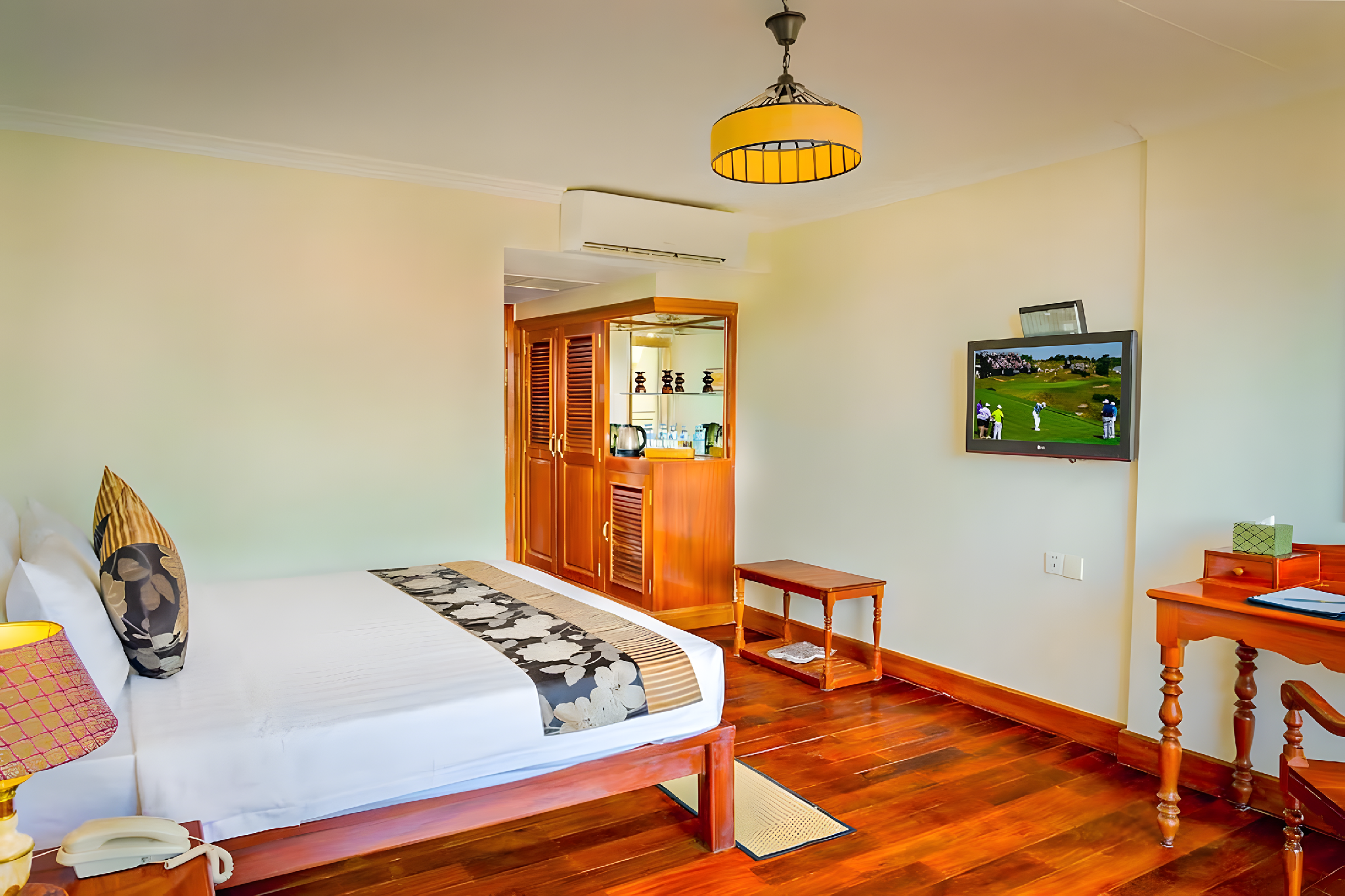 Deluxe Single Room with Balcony