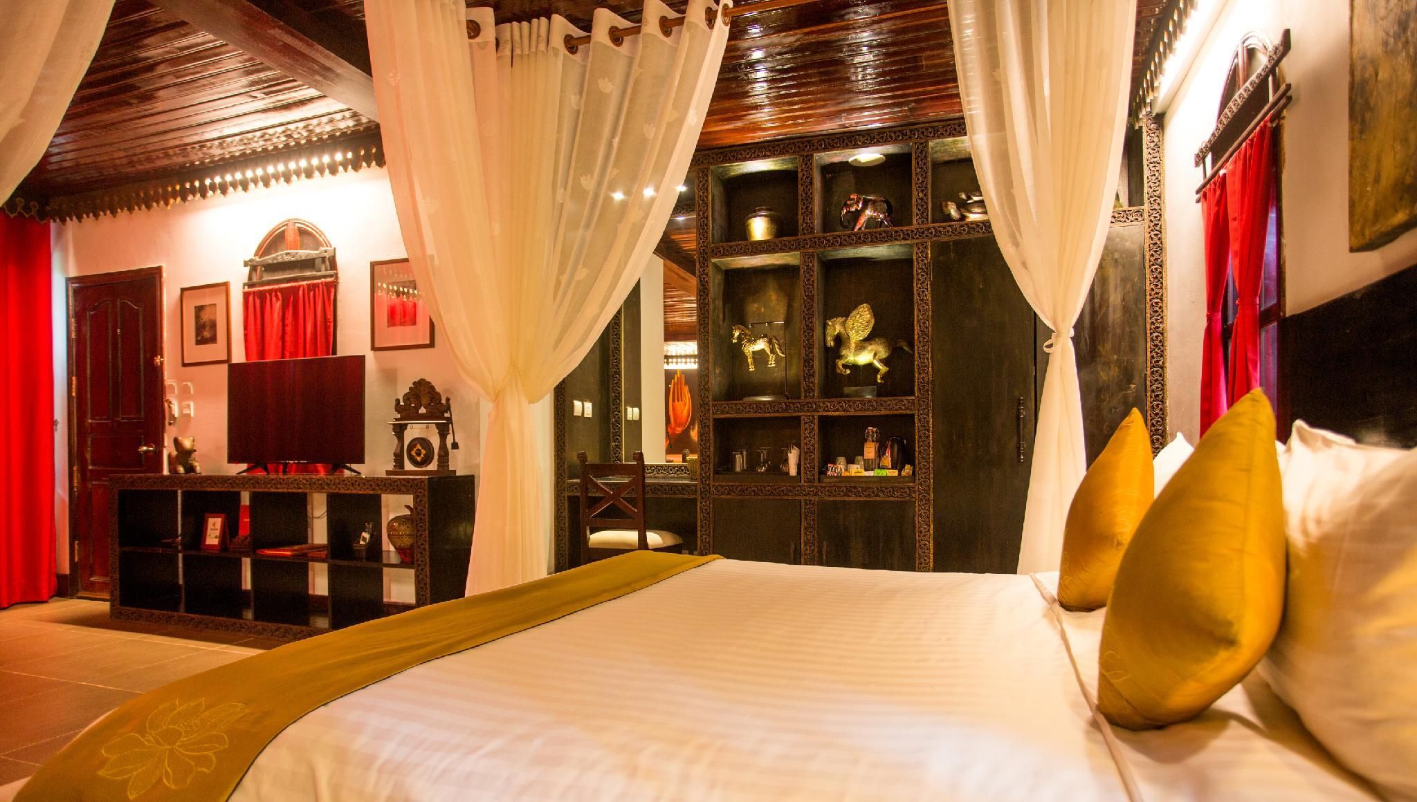 Premier Deluxe Room