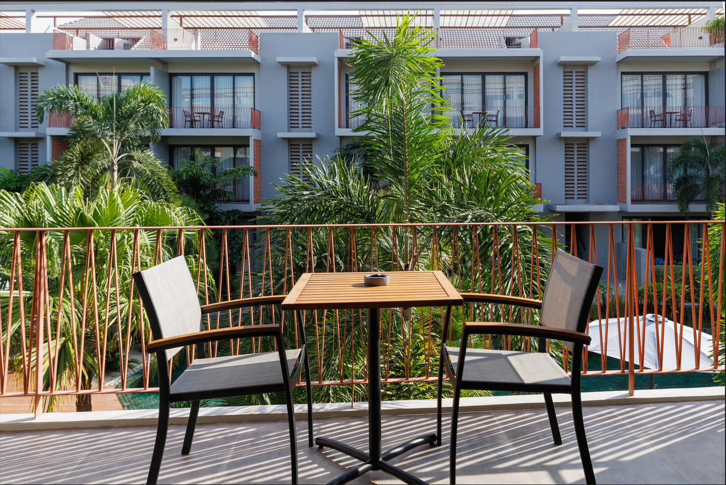 Four Bedrooms Triplex Suite