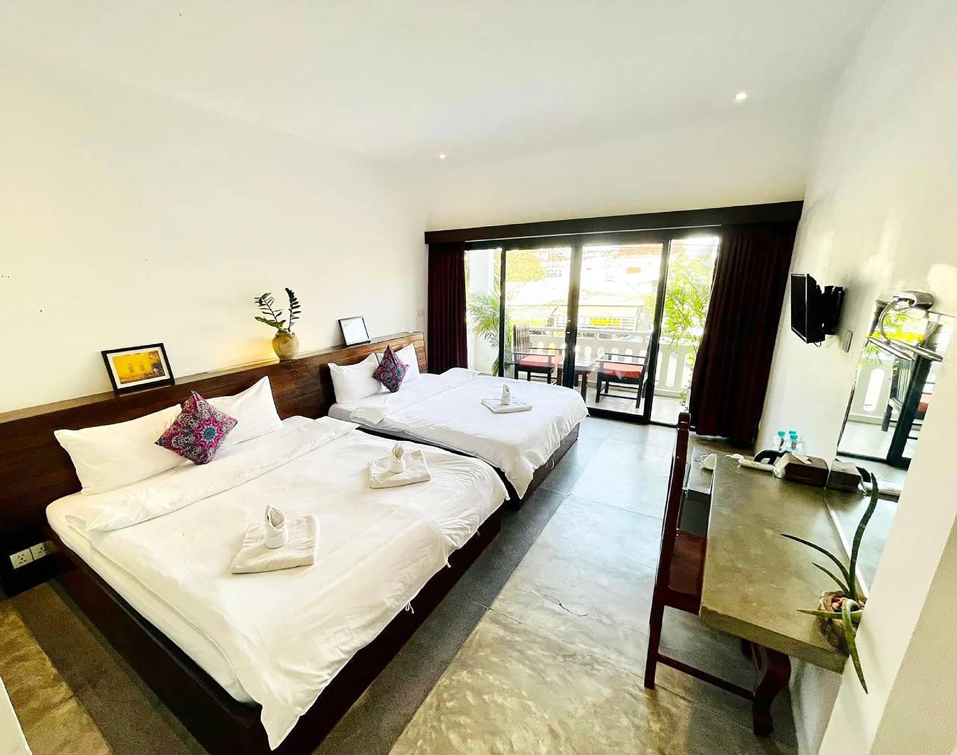 Deluxe Family Room for 3 People