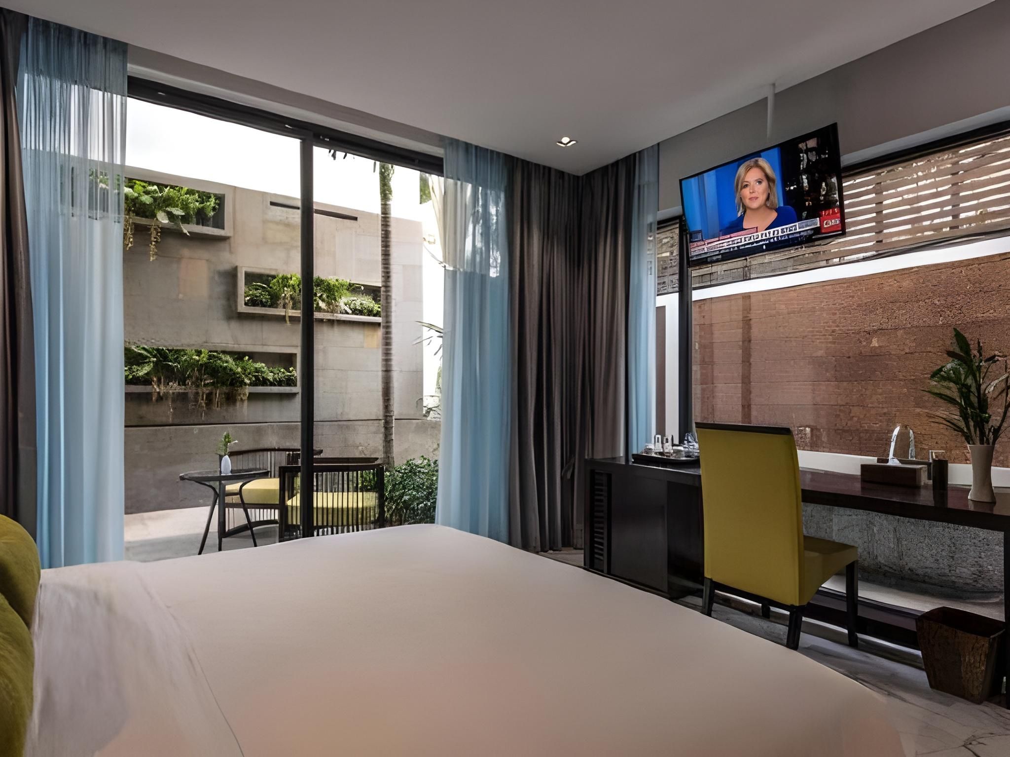Junior Suite with Jacuzzi