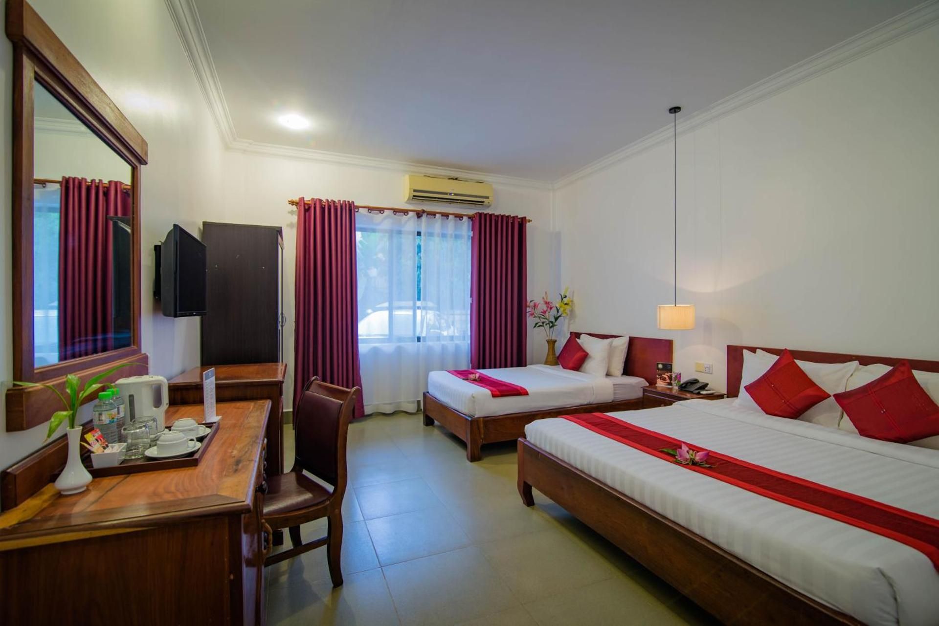 Deluxe Family Room