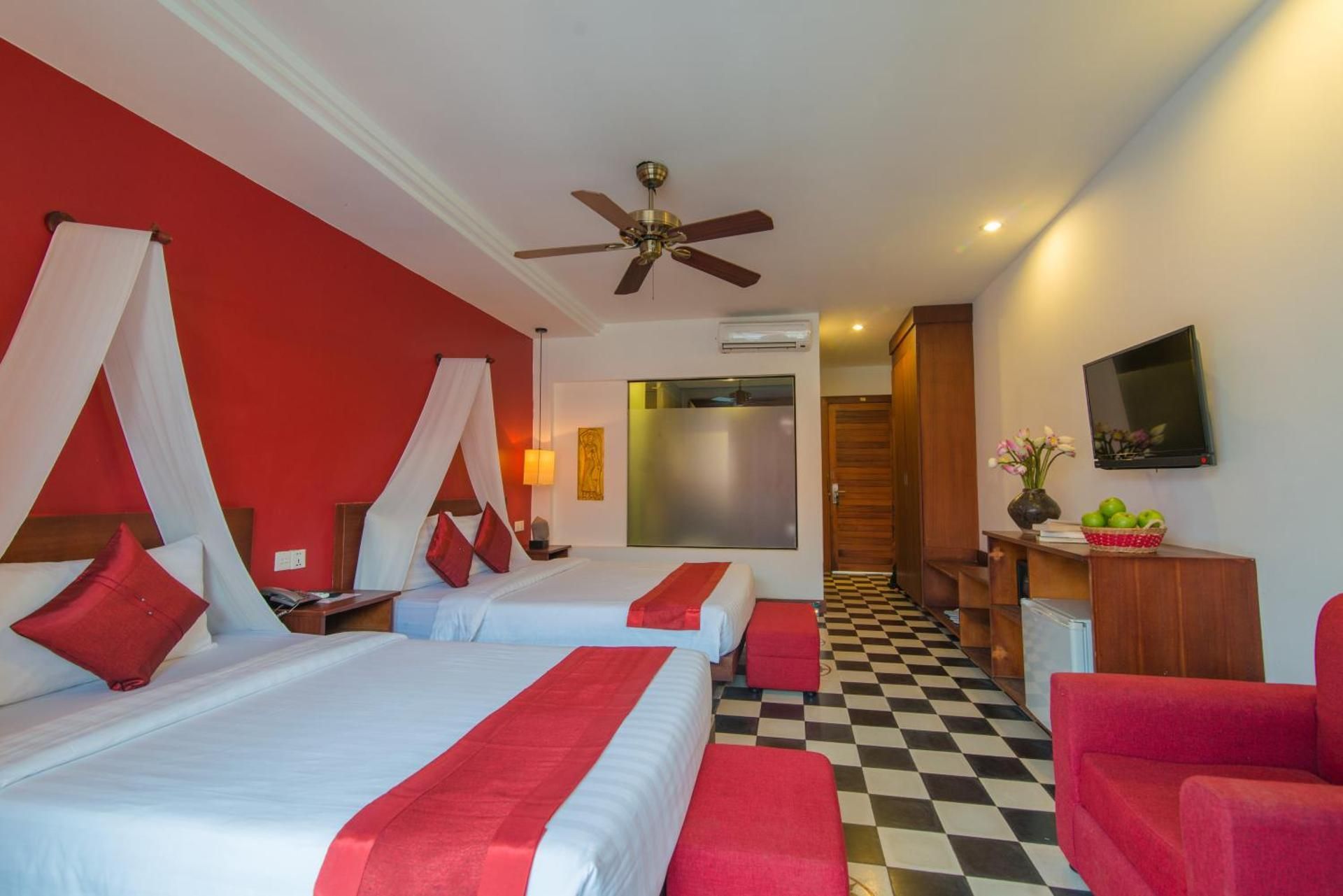 Deluxe Twin Room with Balcony