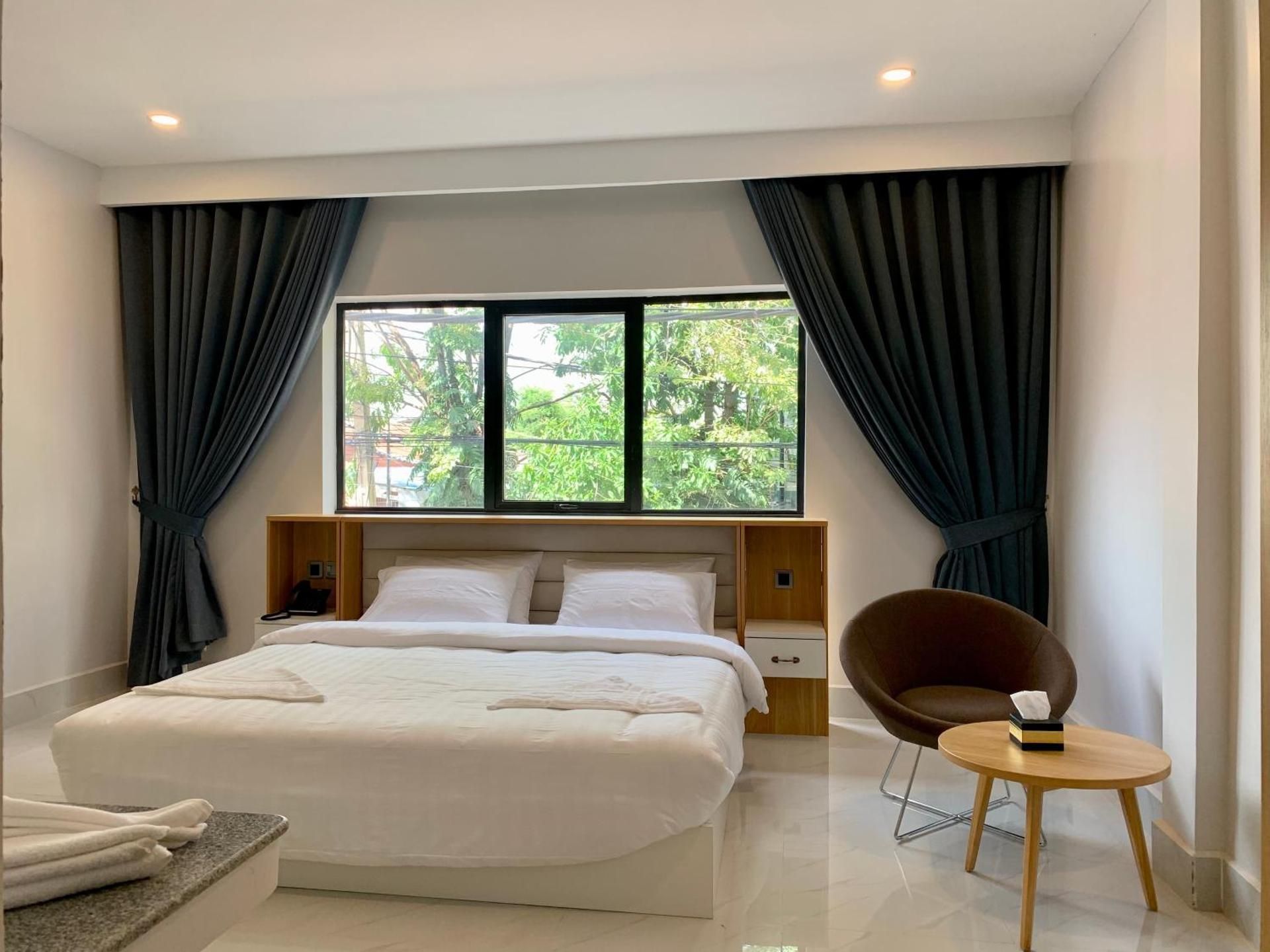 King Room - Non-Smoking