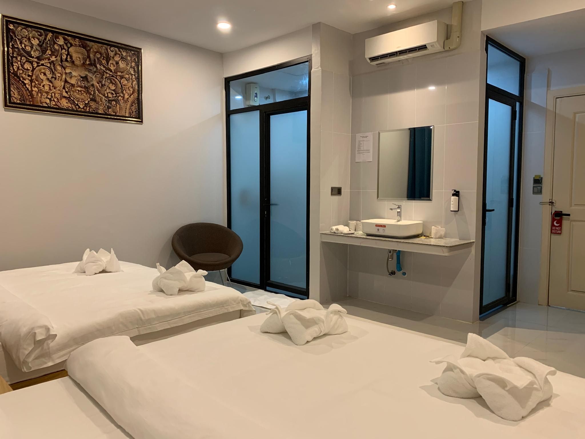 Quadruple Room B - Non-Smoking