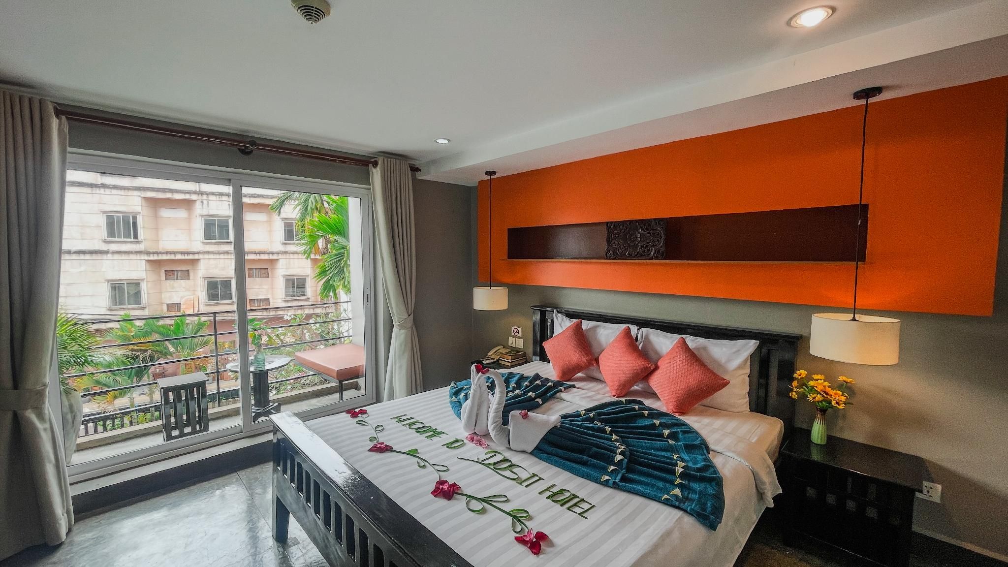 Double Studio with Balcony