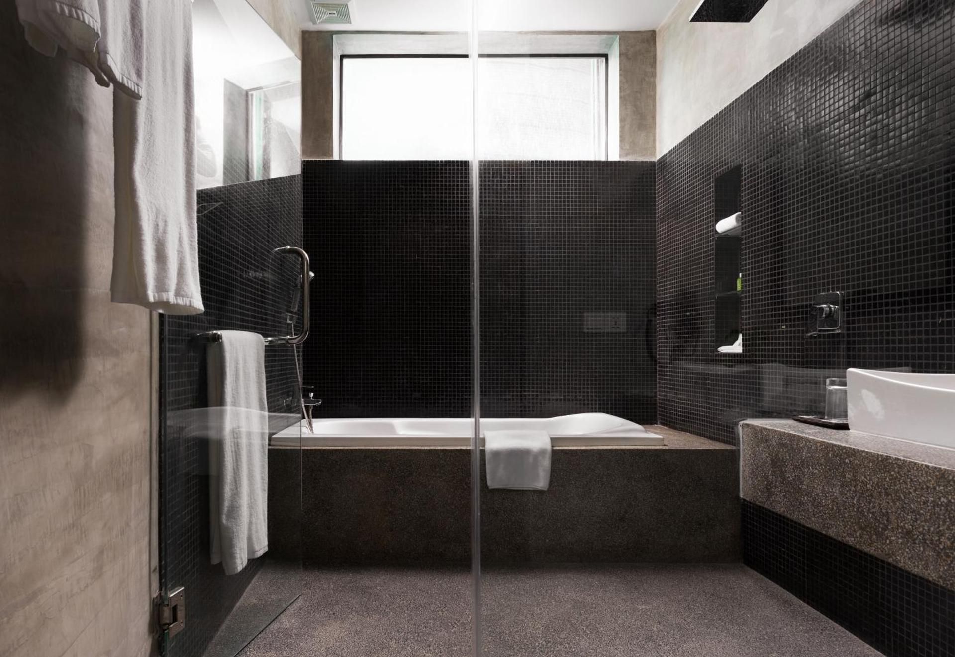 Suite Room with Balcony