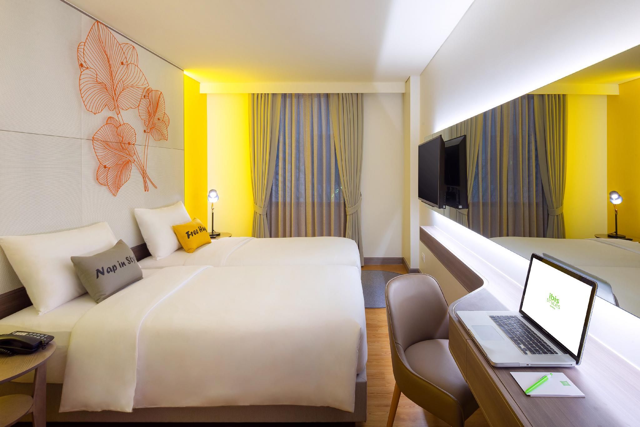 Standard 2 Single beds