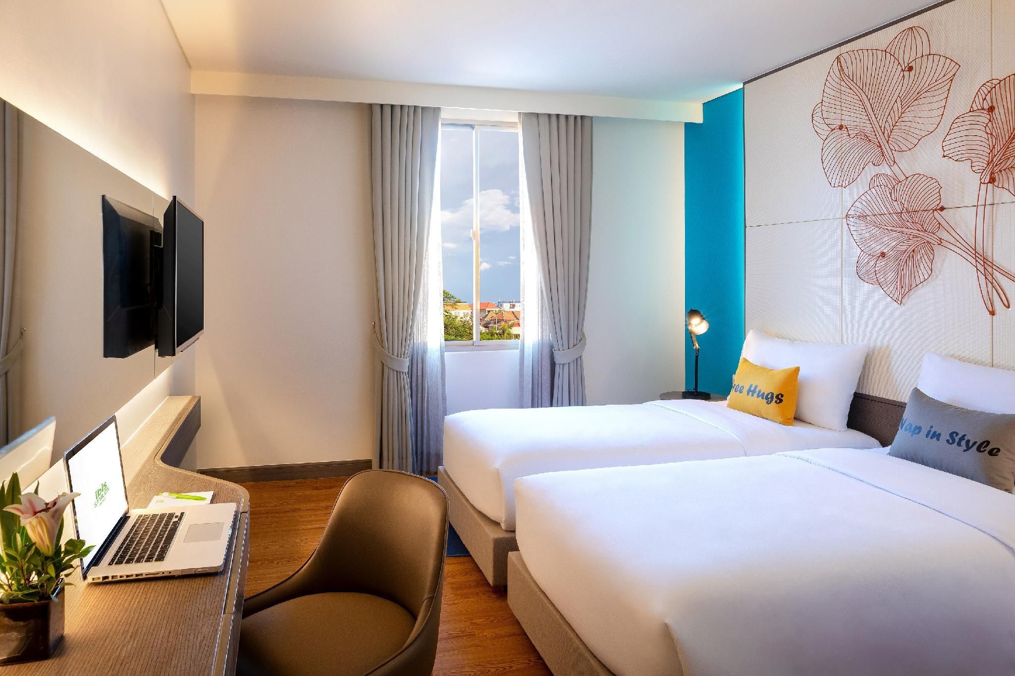 Superior 2 Single Beds
